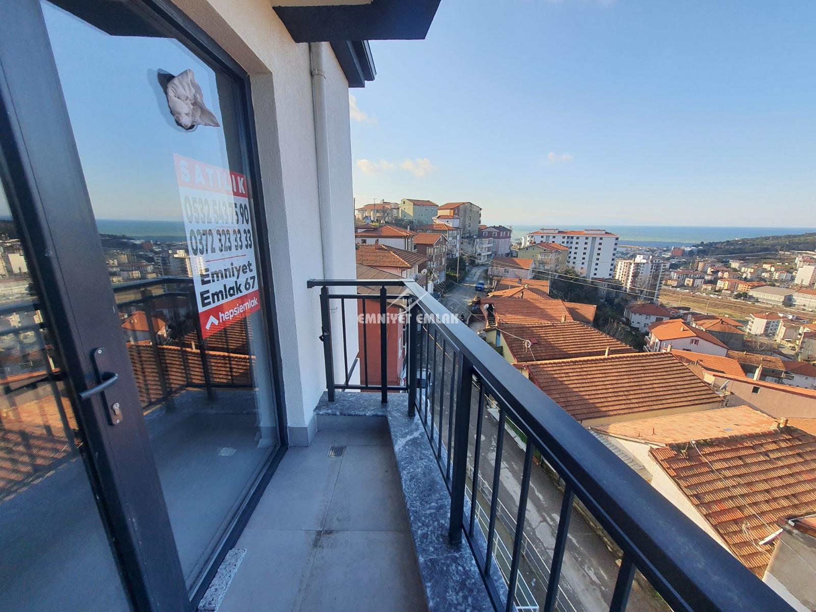 Ereğli Çavdarlı Dr. Sitesi Bölgesi Satılık Deniz Manzaralı 1+1 Daire