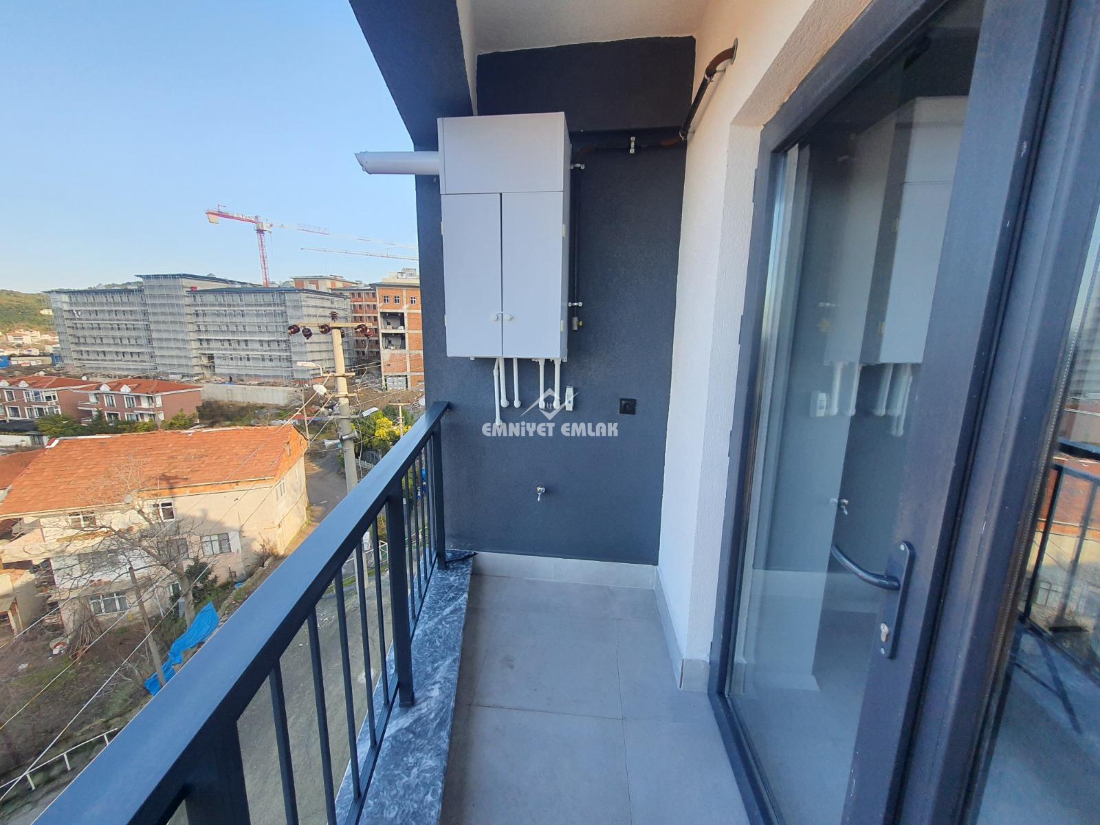 Ereğli Çavdarlı Dr. Sitesi Bölgesi Satılık Deniz Manzaralı 1+1 Daire