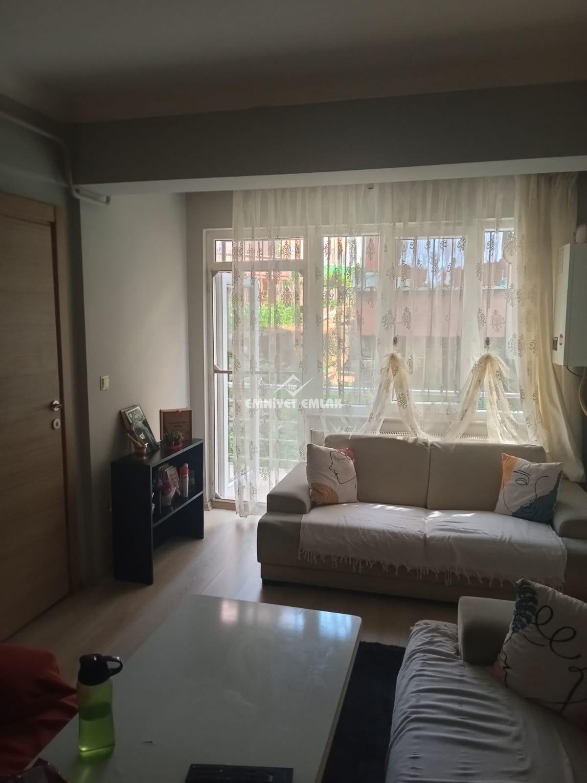 Kavaklık Sosyete Pazarı Mevkii Ayrı Mutfak Satılık 1+1 Daire