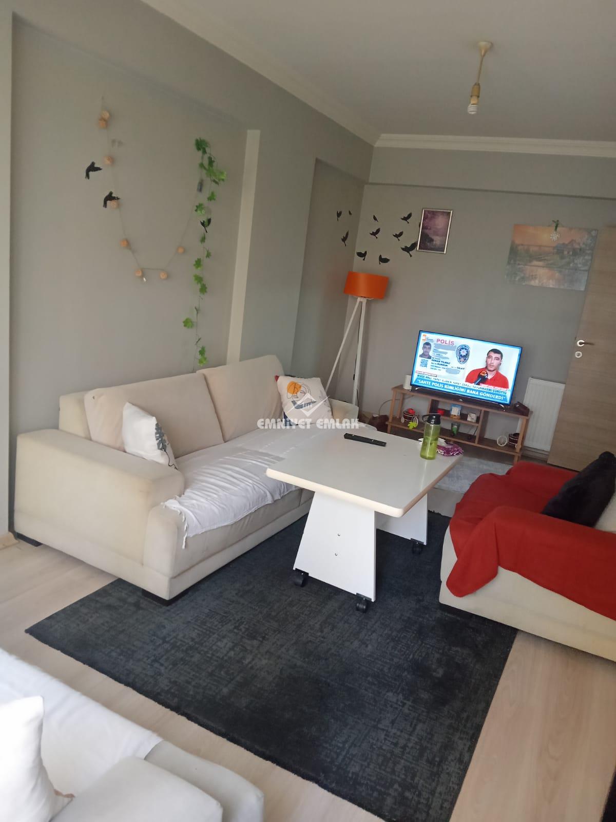 Kavaklık Sosyete Pazarı Mevkii Ayrı Mutfak Satılık 1+1 Daire