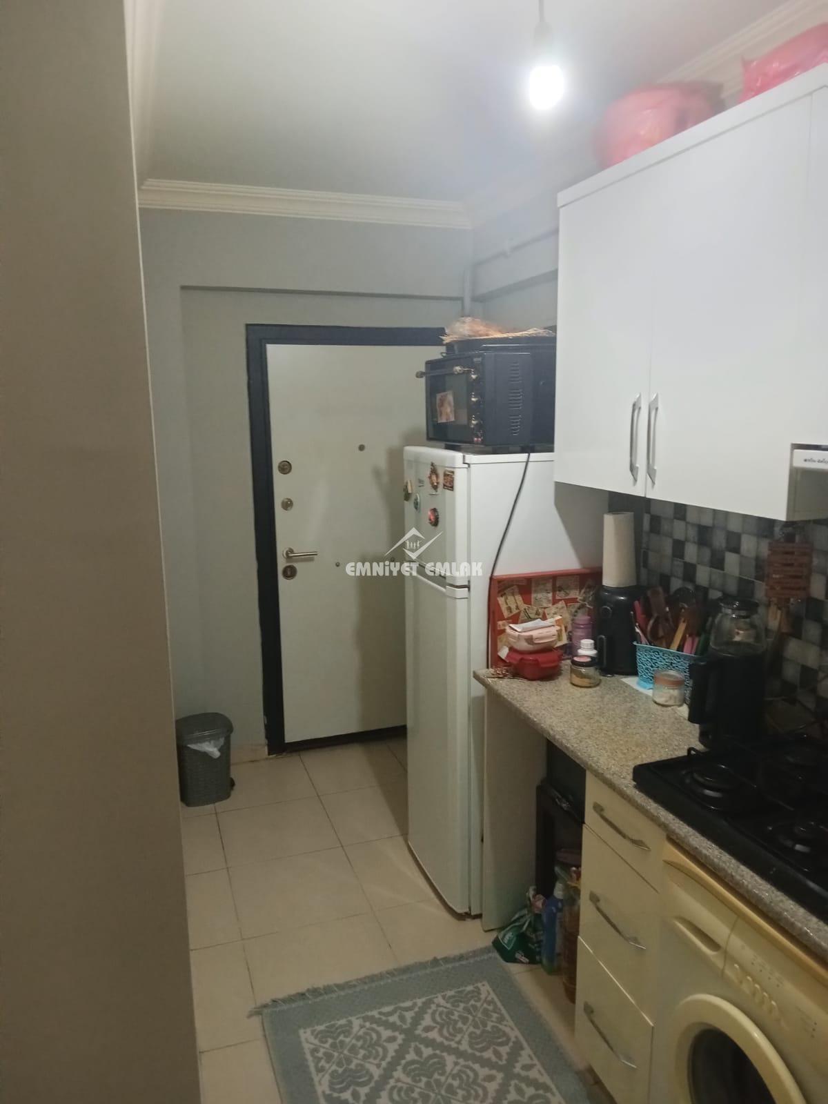 Kavaklık Sosyete Pazarı Mevkii Ayrı Mutfak Satılık 1+1 Daire