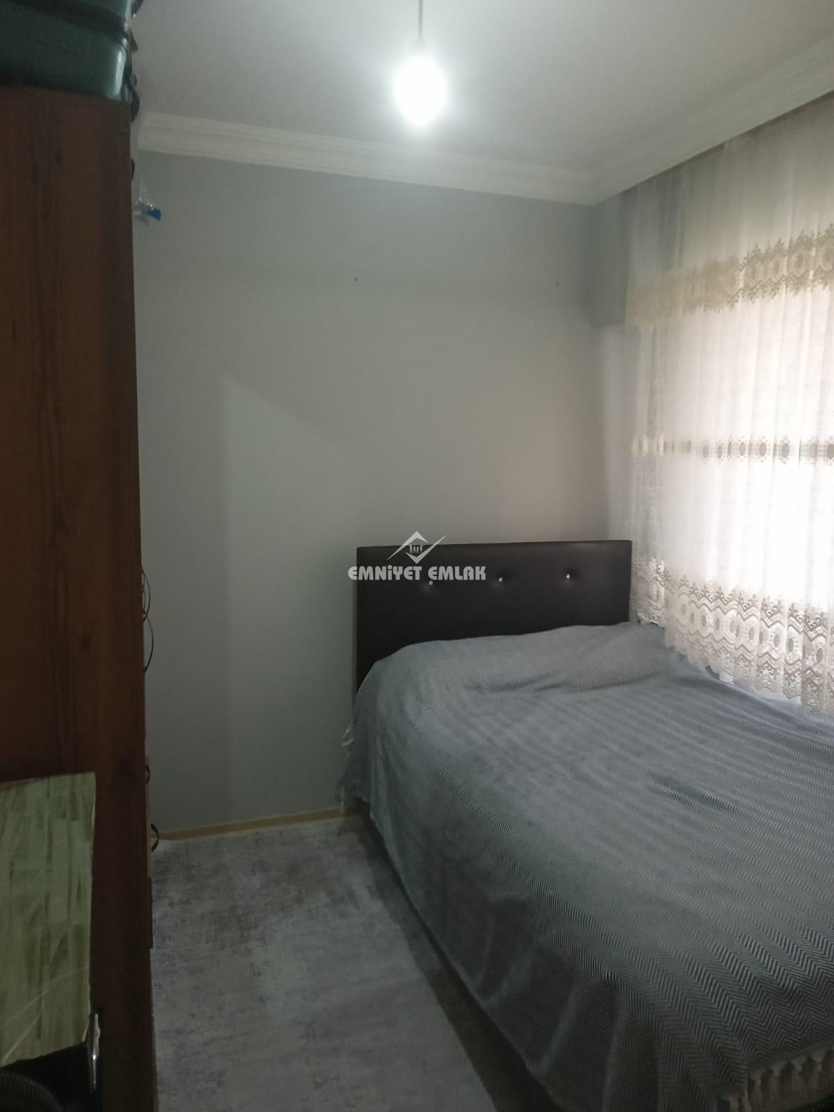 Kavaklık Sosyete Pazarı Mevkii Ayrı Mutfak Satılık 1+1 Daire