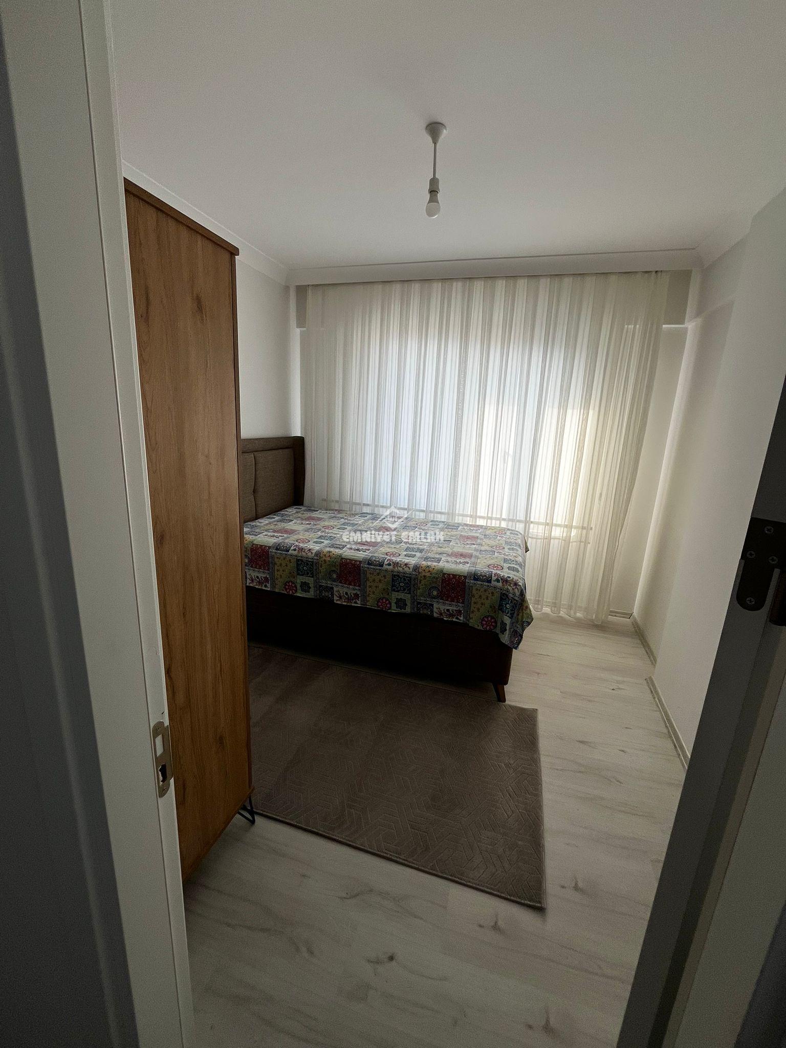 KEPEZ ANAYOL KENARI İMAM HATİP LİSESİ YANI EŞYALI KİRALIK 1+1