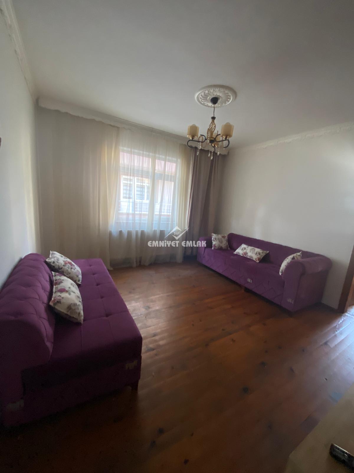 KDZ EREĞLİ KARGA MAHALLESİNDE ÇARŞIYA YÜRÜME MESAFESİNDE 2+1 KISMİ EŞYALI KİRALIK DAİRE