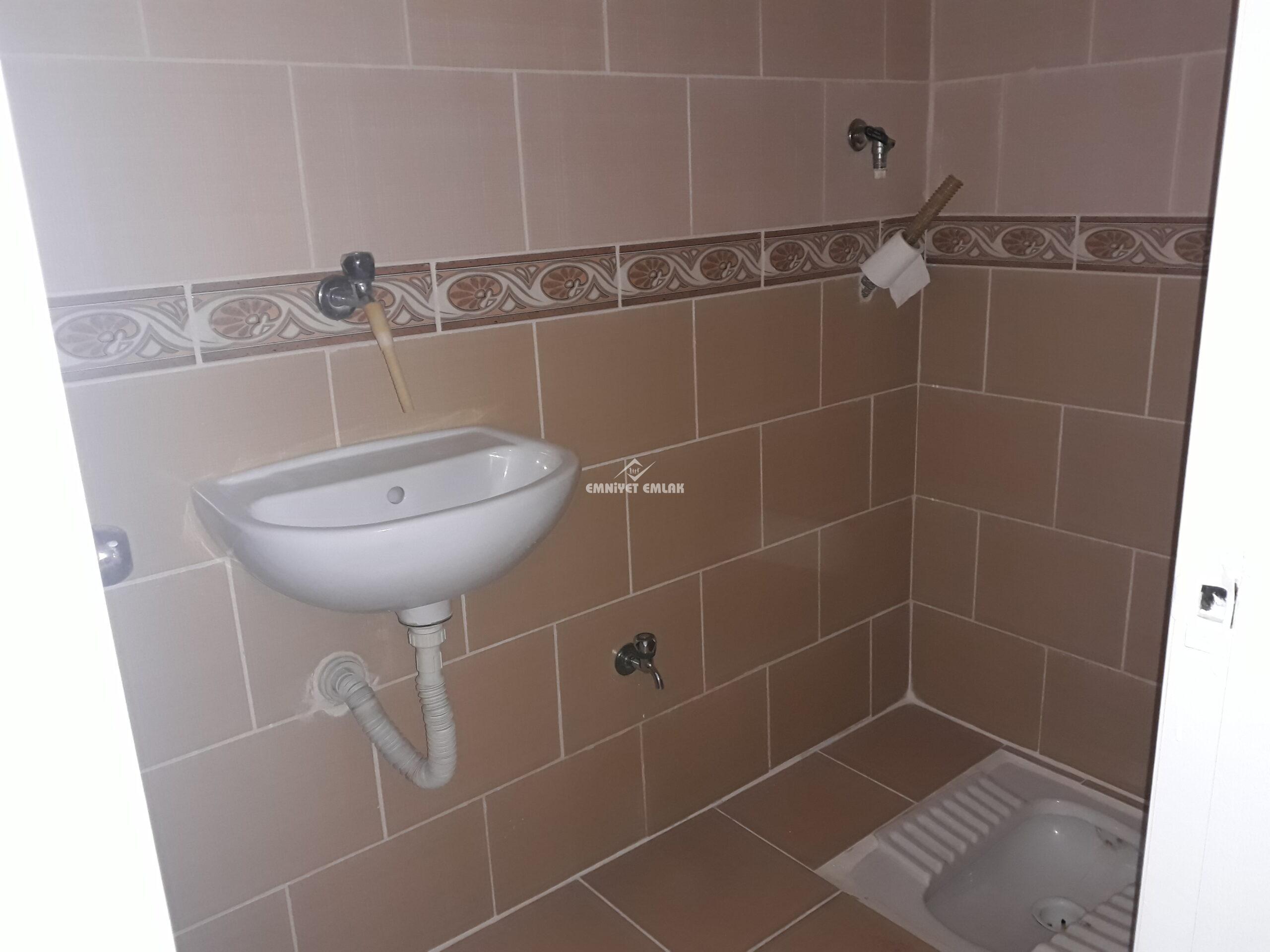 Bağlık Mah. Echomar Hastanesi Yanı 2+1 Kiralık Daire