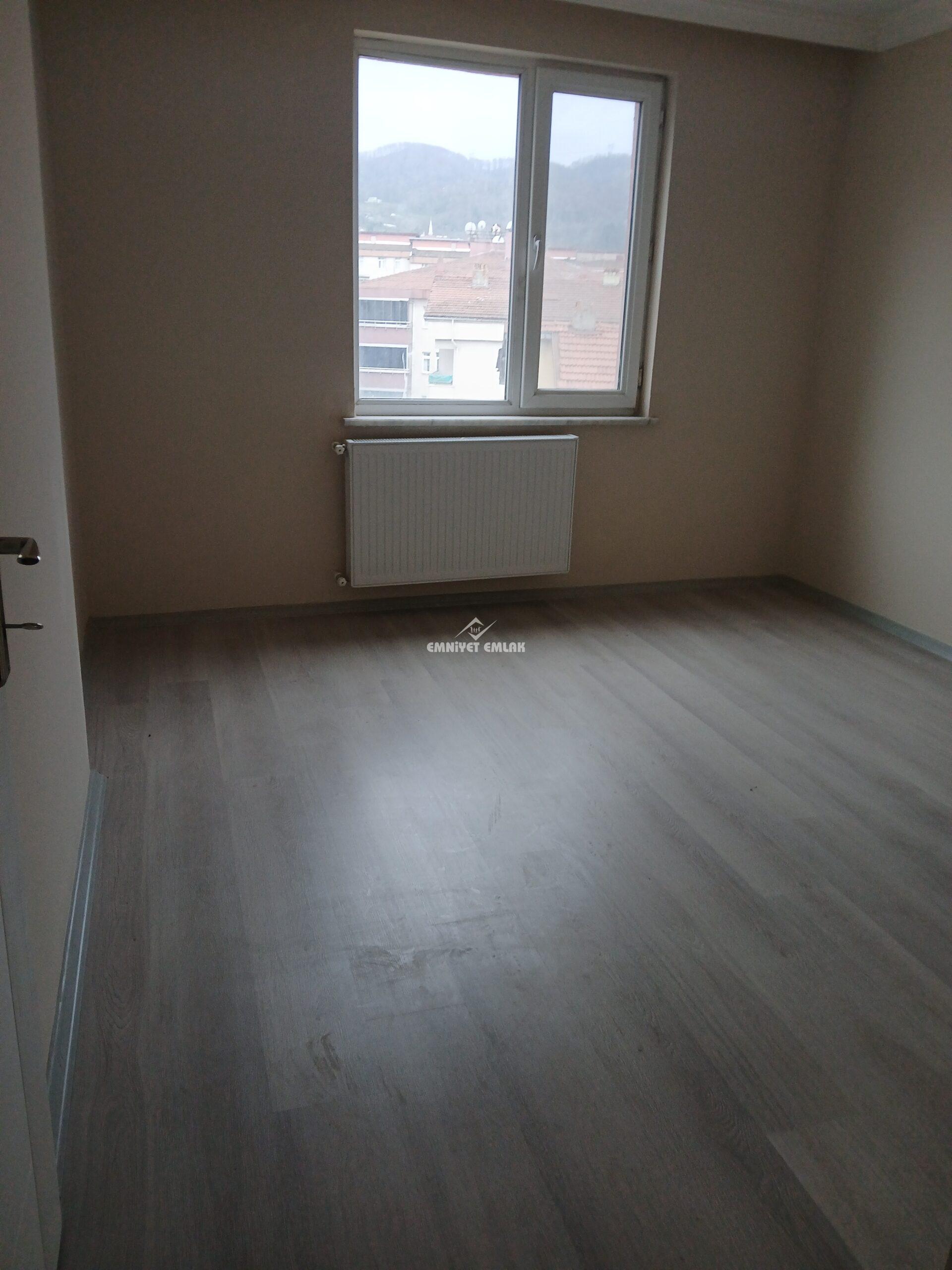 KEPEZ PAZAR YANINDA ARA KAT SIFIR 3+1 KİRALIK