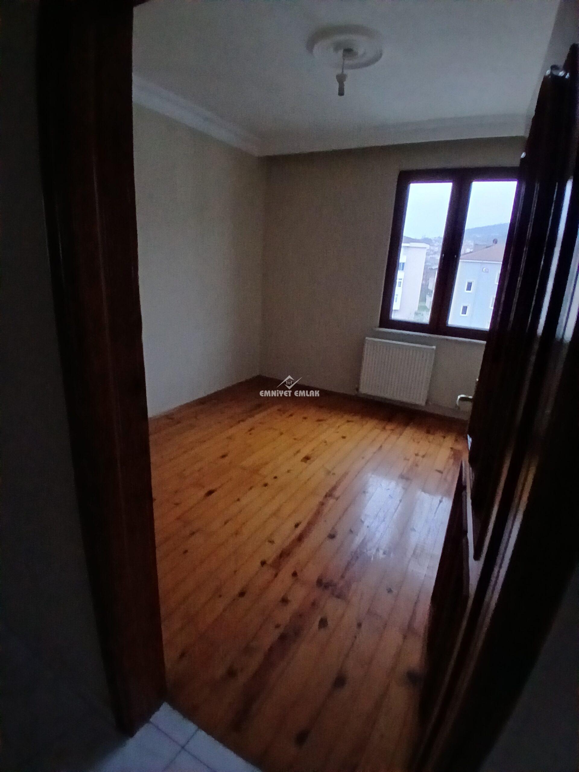 KEPEZ ANAYOLDA SAĞLIK OCAĞINA BİTİŞİK 3+1 KİRALIK