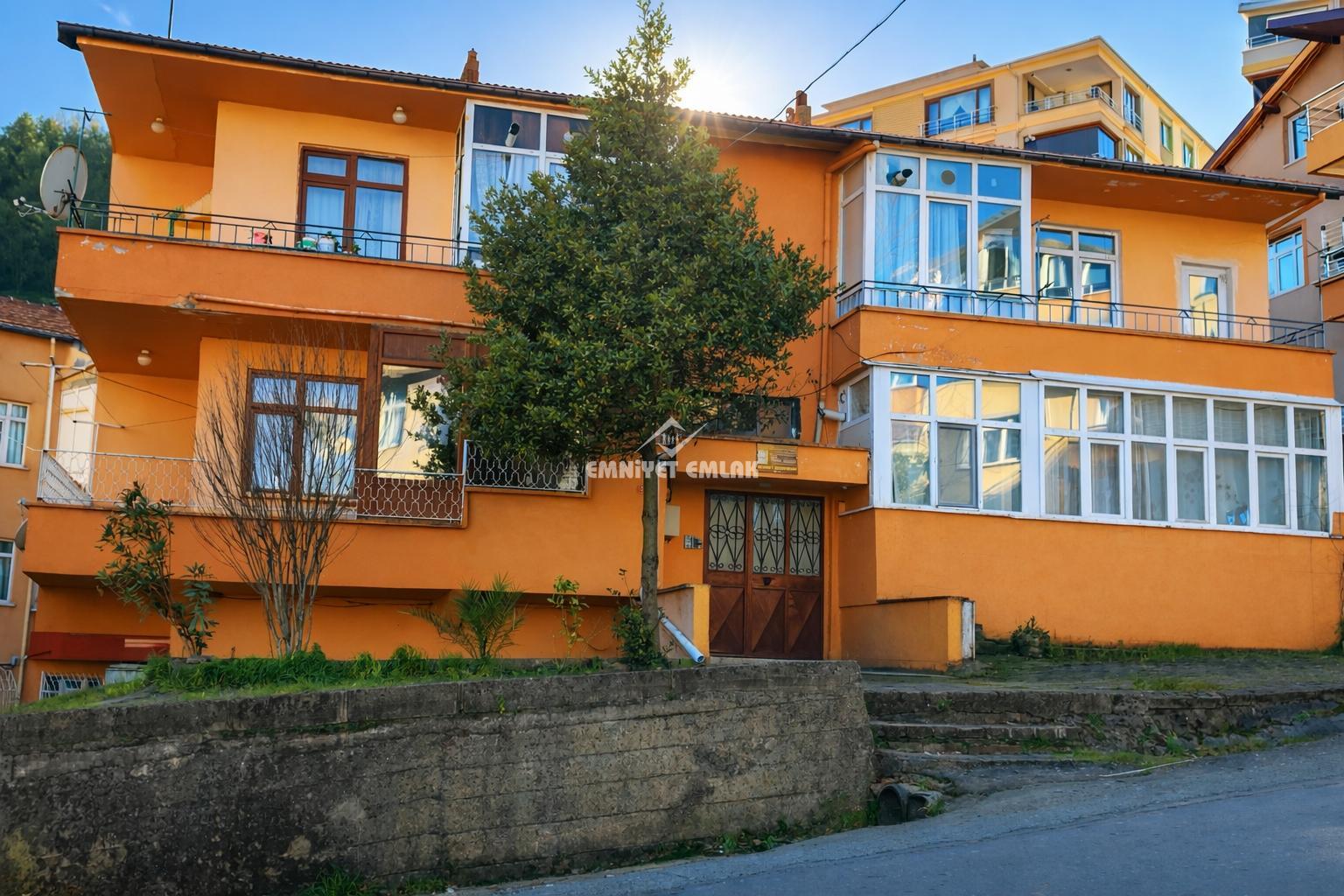 KDZ EREĞLİ KARGA MAHALLESİNDE ÇARŞIYA YÜRÜME MESAFESİNDE 2+1 KISMİ EŞYALI KİRALIK DAİRE