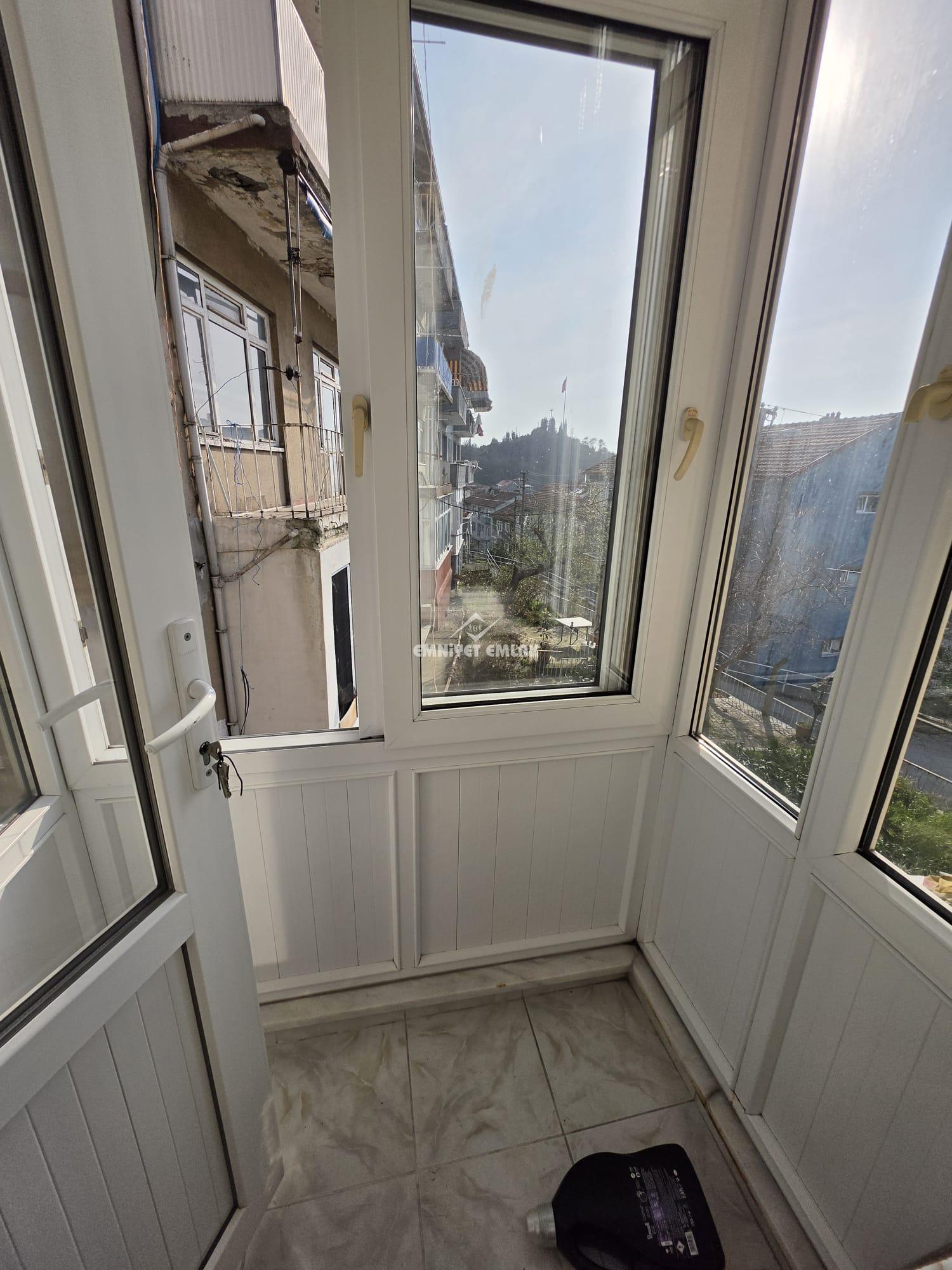 KDZ EREĞLİ  NİMET İLKÖĞRETİM OKULU MEVKİİ KANDİLLİ LOJMANLARINDA 2+1 SATILIK DAİRE
