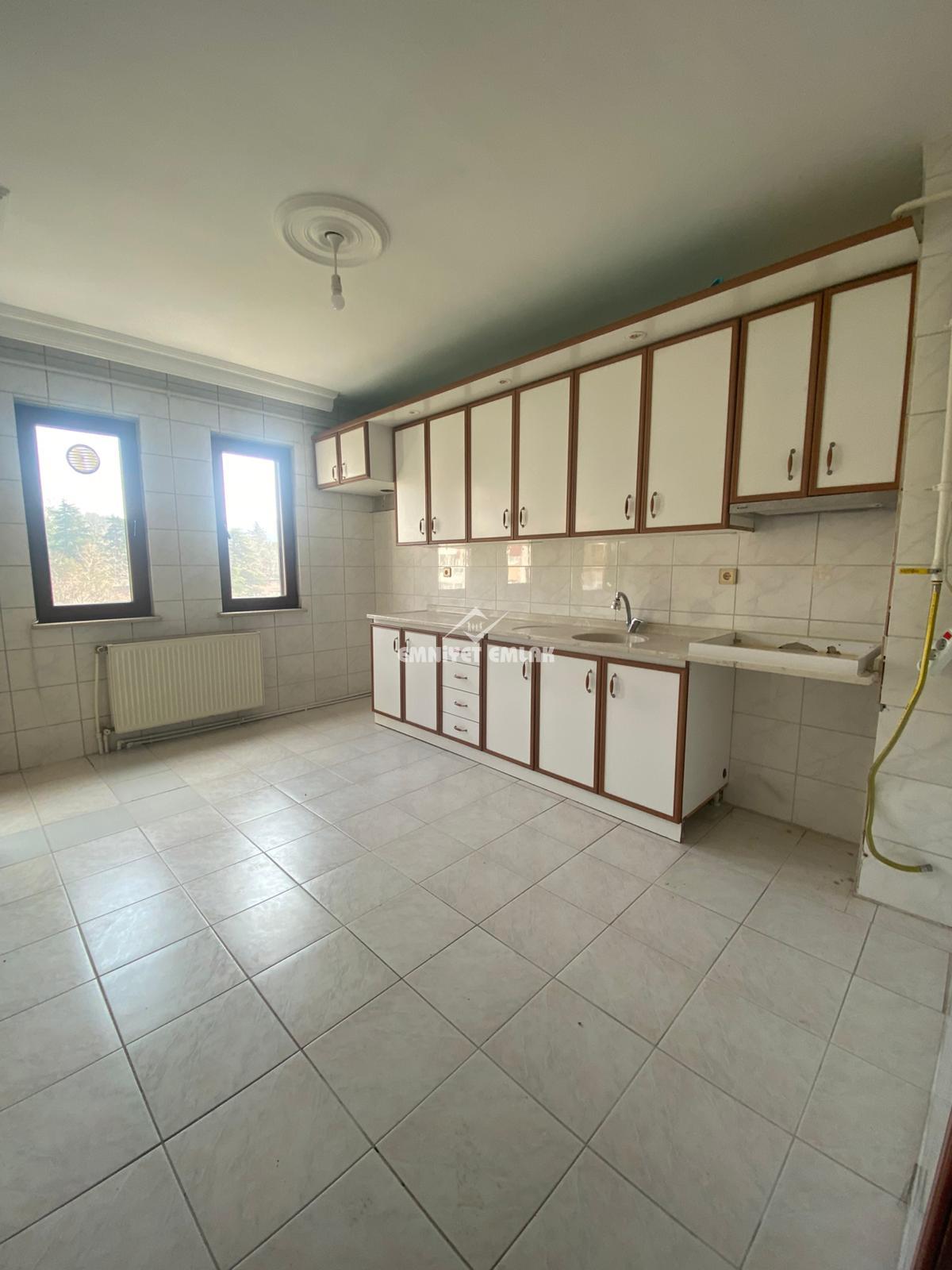 Müftü Mahallesi’nde Merkezi Konumda Kiralık 2+1 Daire