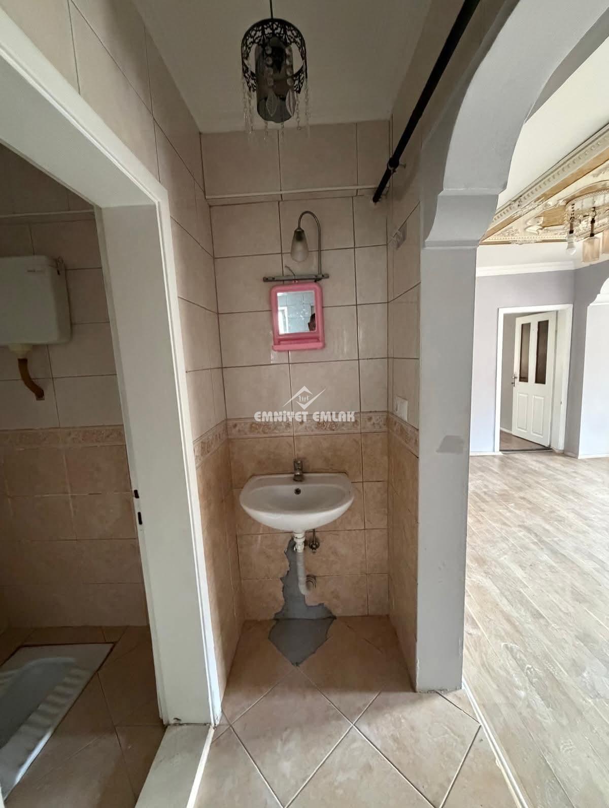 KDZ EREĞLİ GÜLDERE MAHALLESİ ÇARŞIYA YÜRÜME MESAFESİNDE 3+1 SATILIK  DAİRE