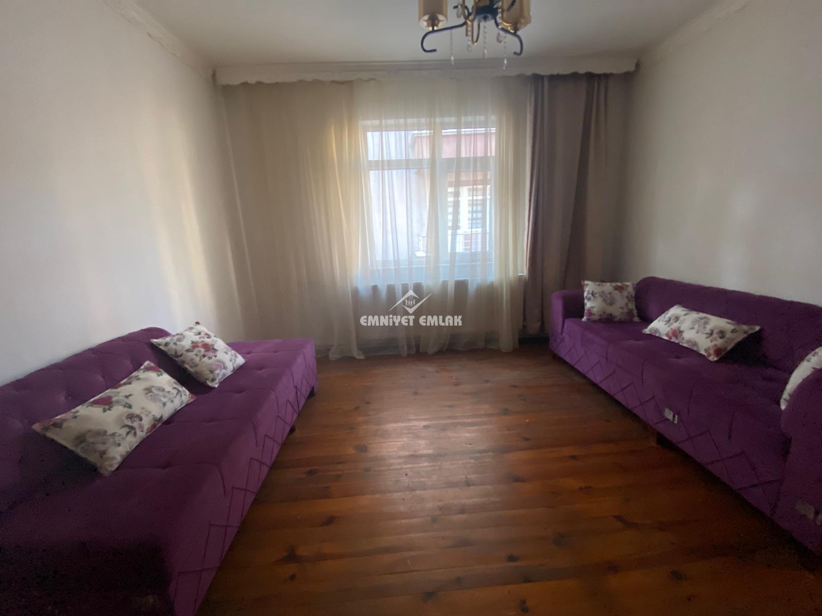 KDZ EREĞLİ KARGA MAHALLESİNDE ÇARŞIYA YÜRÜME MESAFESİNDE 2+1 KISMİ EŞYALI KİRALIK DAİRE