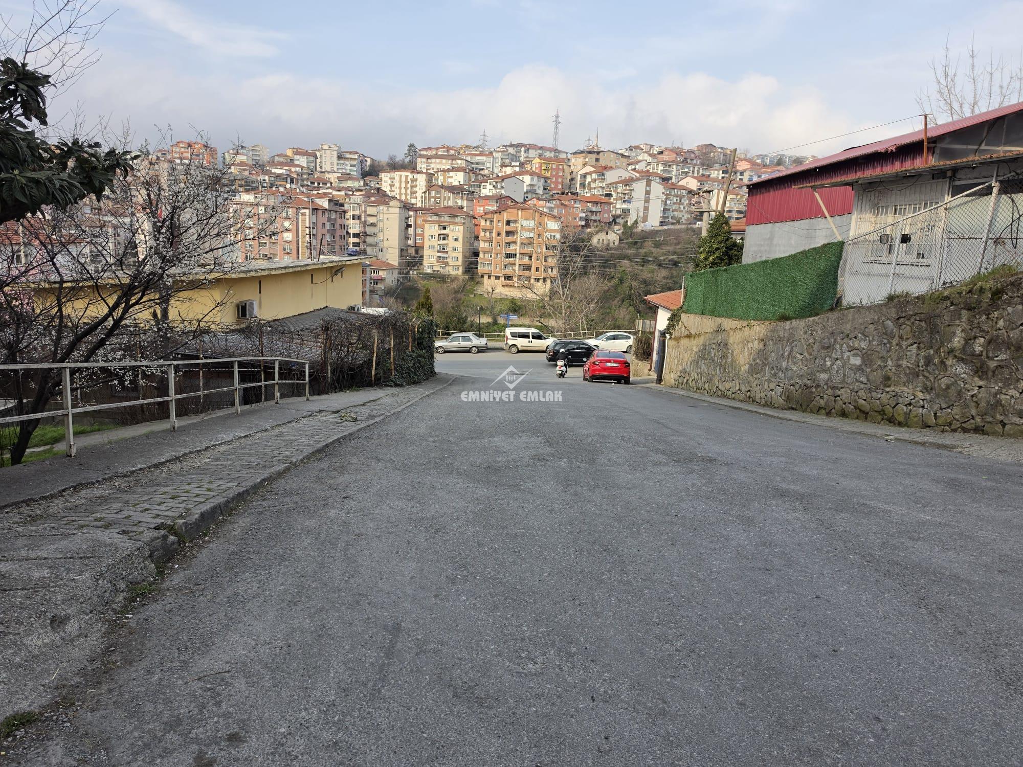 KDZ EREĞLİ  NİMET İLKÖĞRETİM OKULU MEVKİİ KANDİLLİ LOJMANLARINDA 2+1 SATILIK DAİRE