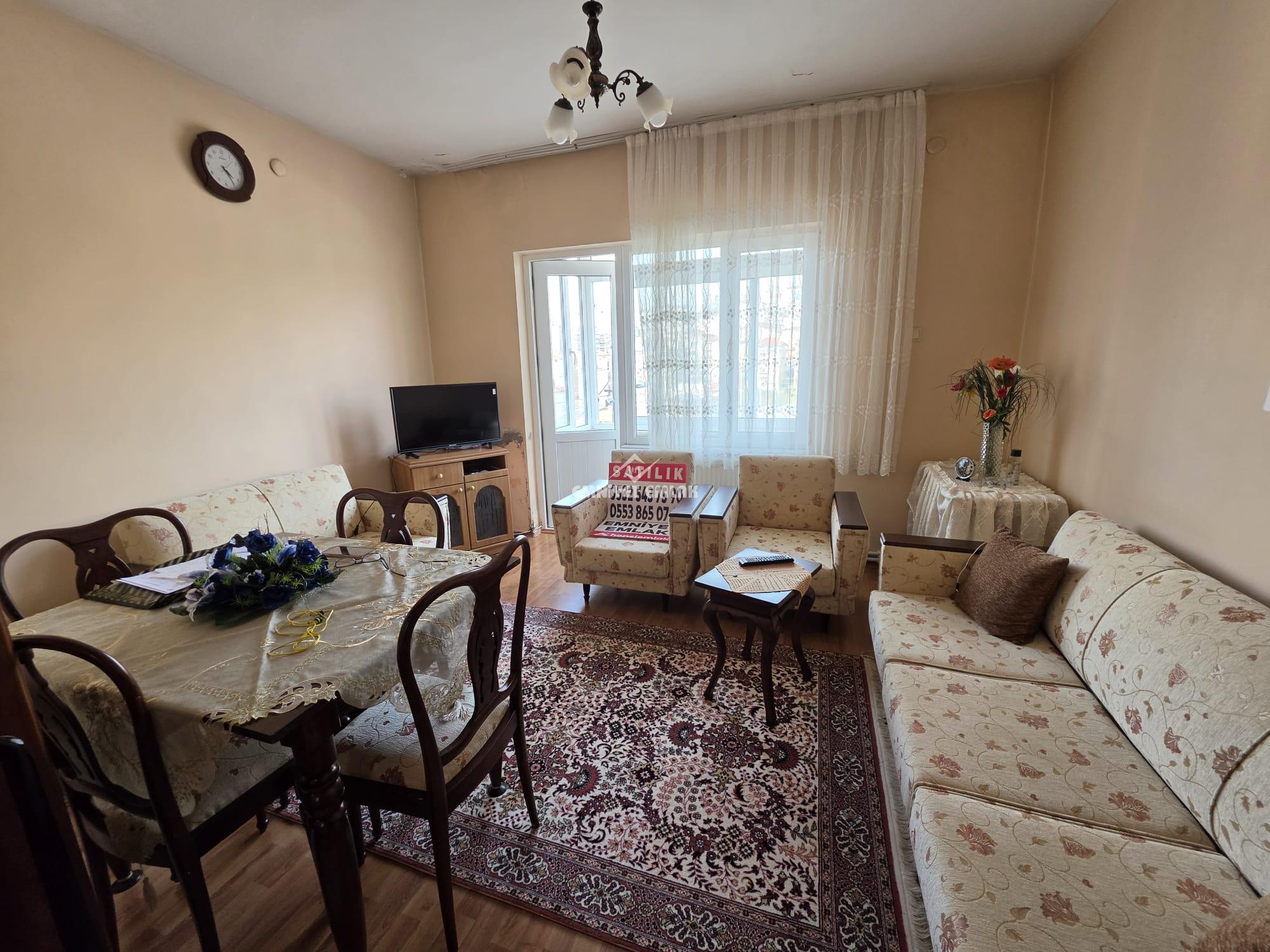 KDZ EREĞLİ  NİMET İLKÖĞRETİM OKULU MEVKİİ KANDİLLİ LOJMANLARINDA 2+1 SATILIK DAİRE