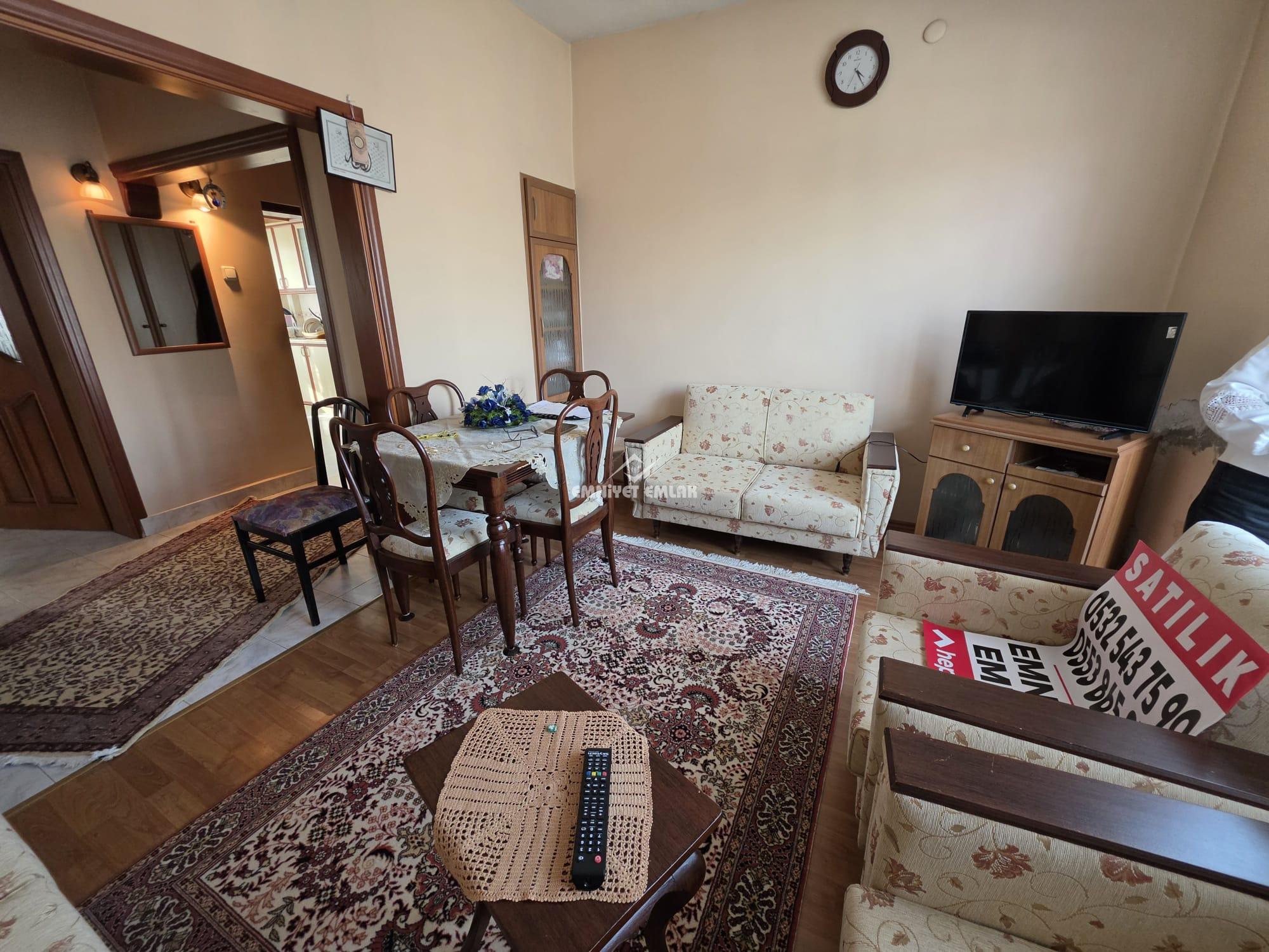 KDZ EREĞLİ  NİMET İLKÖĞRETİM OKULU MEVKİİ KANDİLLİ LOJMANLARINDA 2+1 SATILIK DAİRE