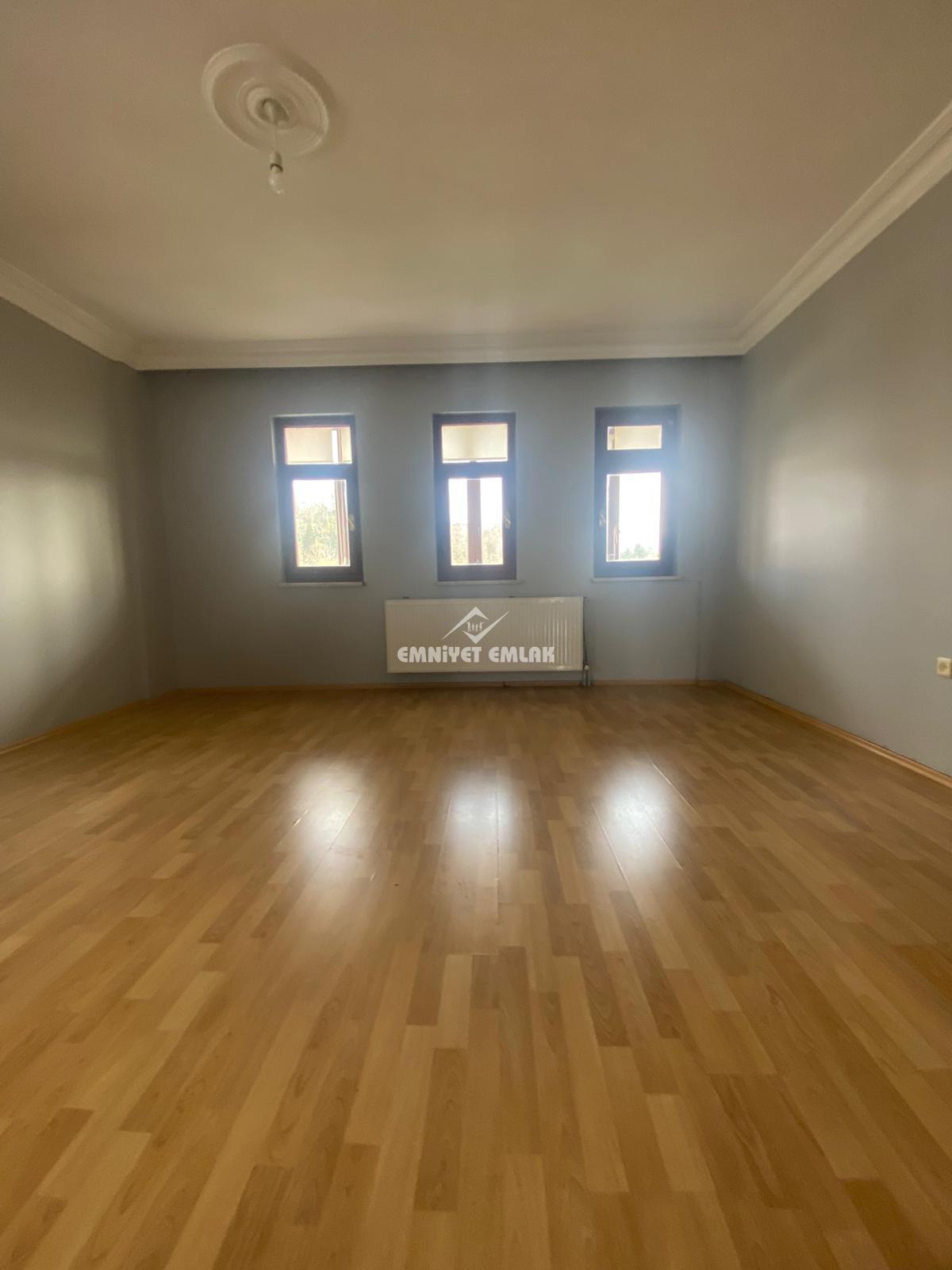 Müftü Mahallesi’nde Merkezi Konumda Kiralık 2+1 Daire