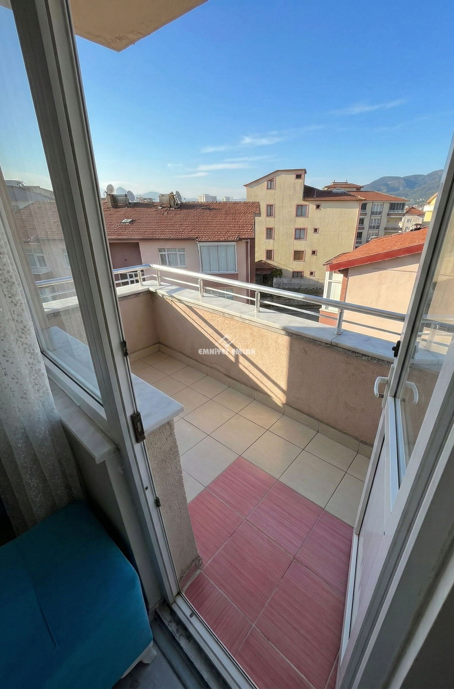 Carrefour Karşısı, Diş Hastanesi Yakını 3+1 Satılık Daire