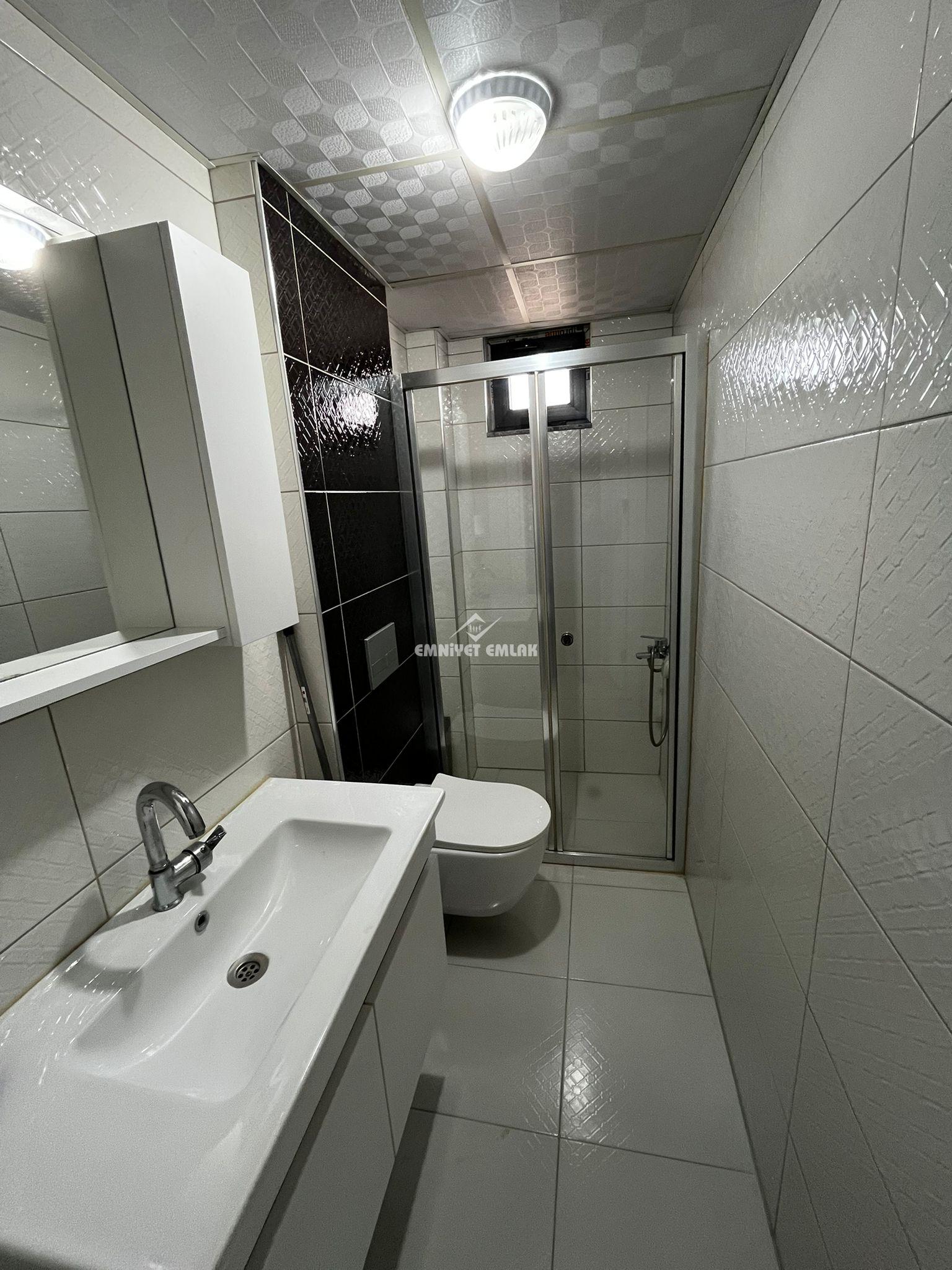 KEPEZ ANAYOL KENARI İMAM HATİP LİSESİ YANI EŞYALI KİRALIK 1+1