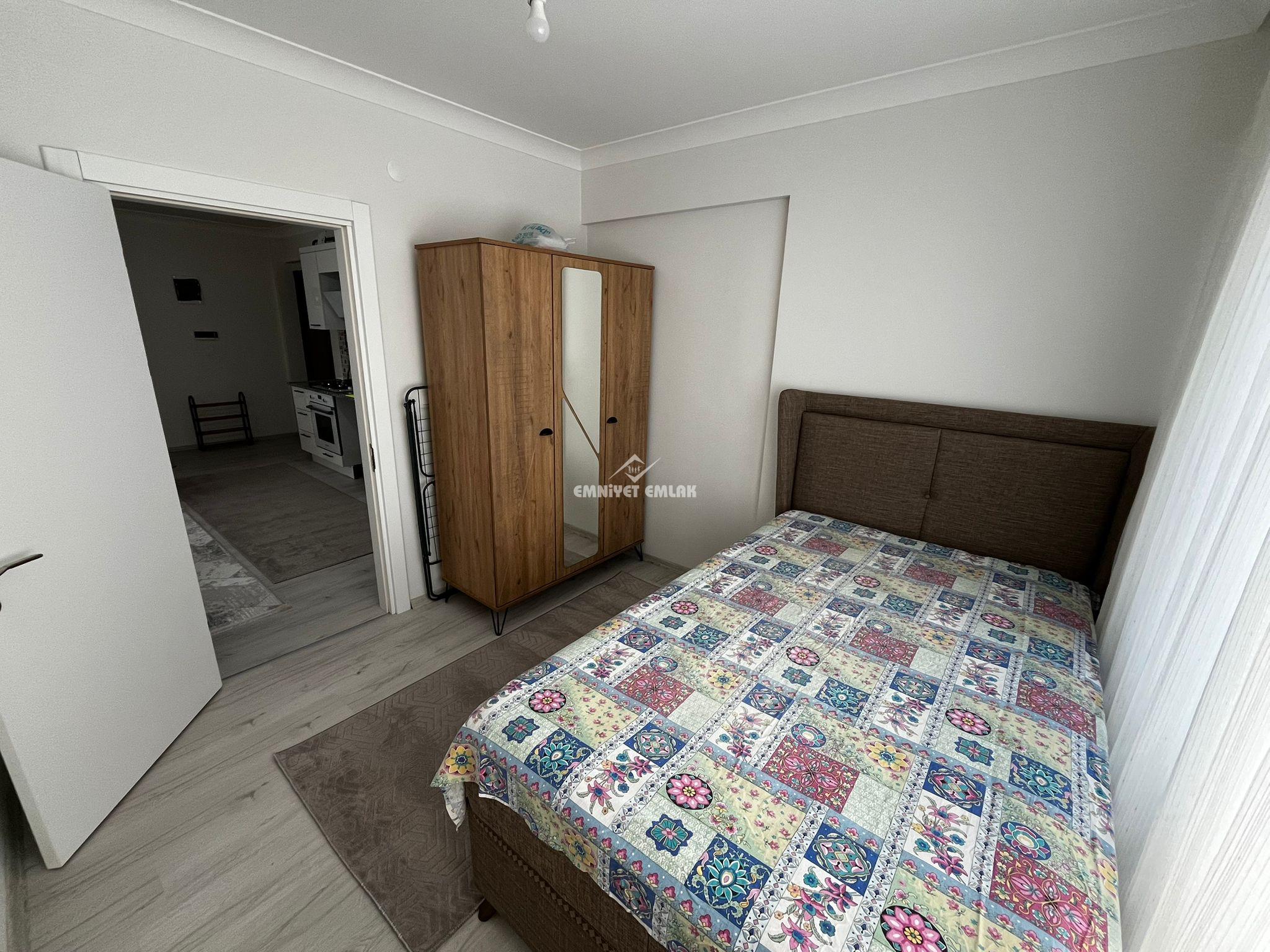 KEPEZ ANAYOL KENARI İMAM HATİP LİSESİ YANI EŞYALI KİRALIK 1+1