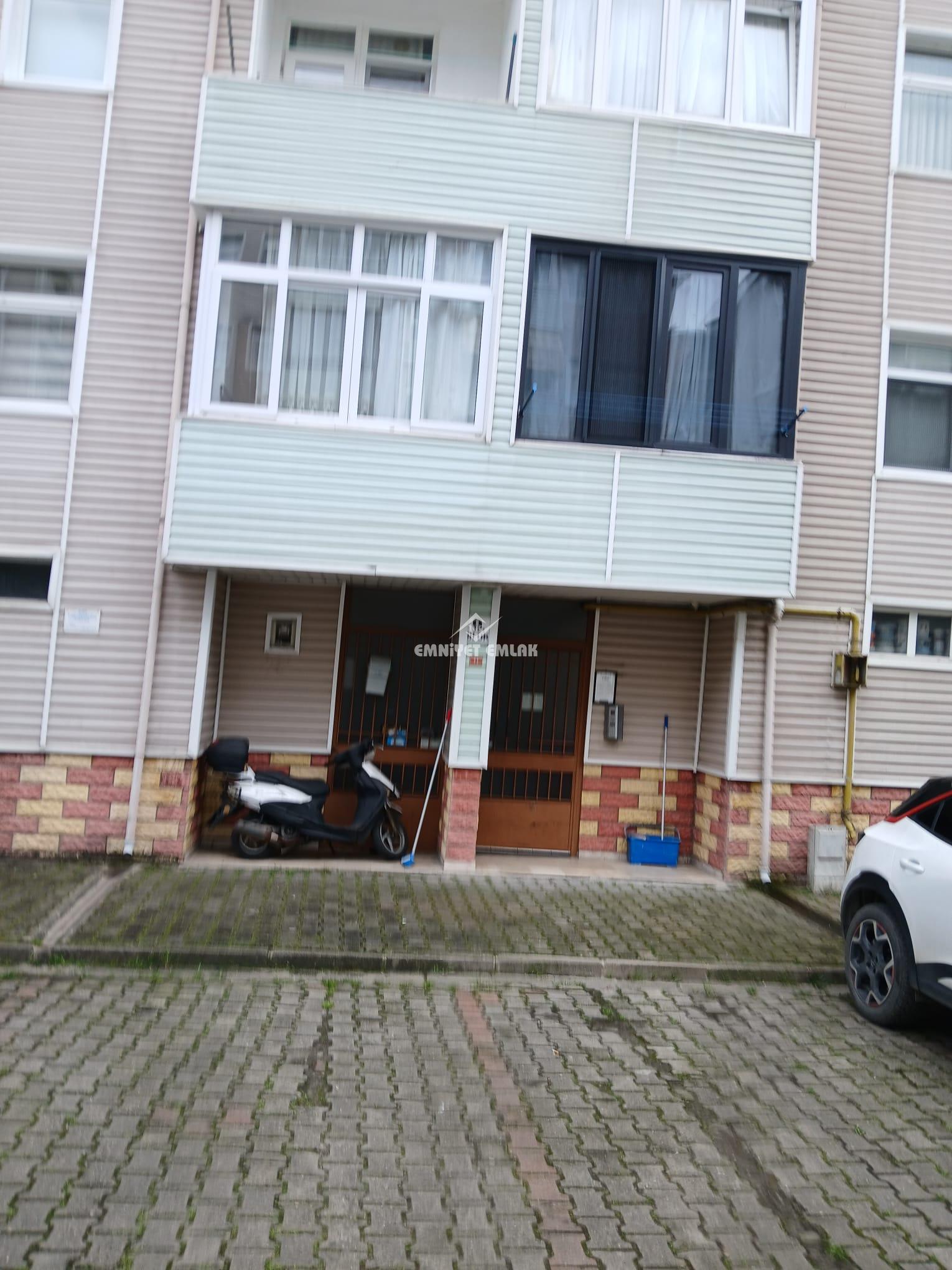 BEYÇAYIR SİTESİ ARA KAT 3+1 KİRALIK DAİRE