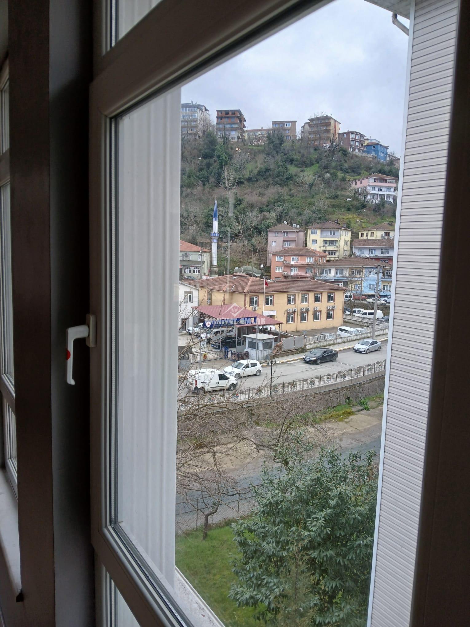 BEYÇAYIR SİTESİ ARA KAT 3+1 KİRALIK DAİRE