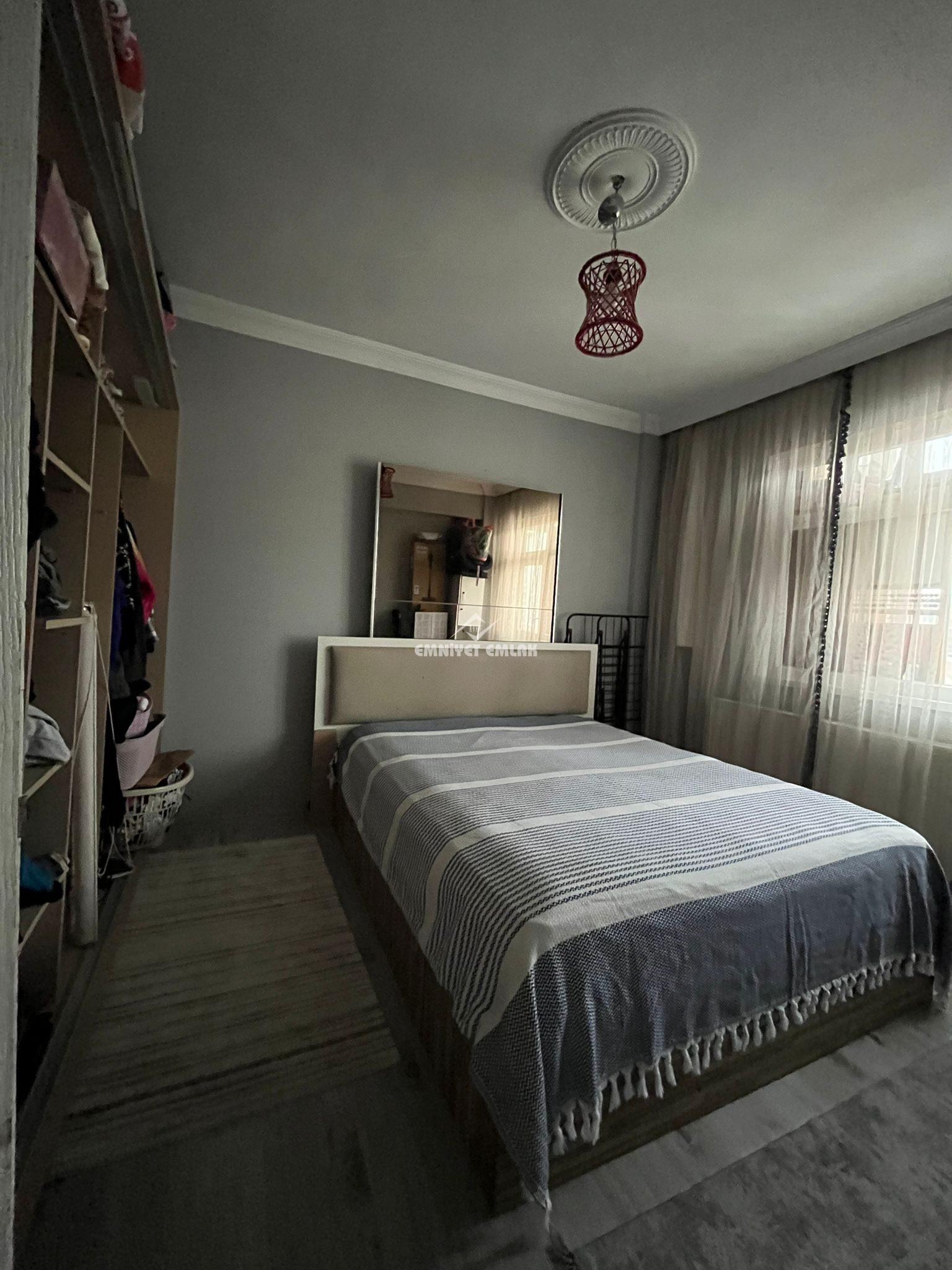 Carrefour Karşısı, Diş Hastanesi Yakını 3+1 Satılık Daire