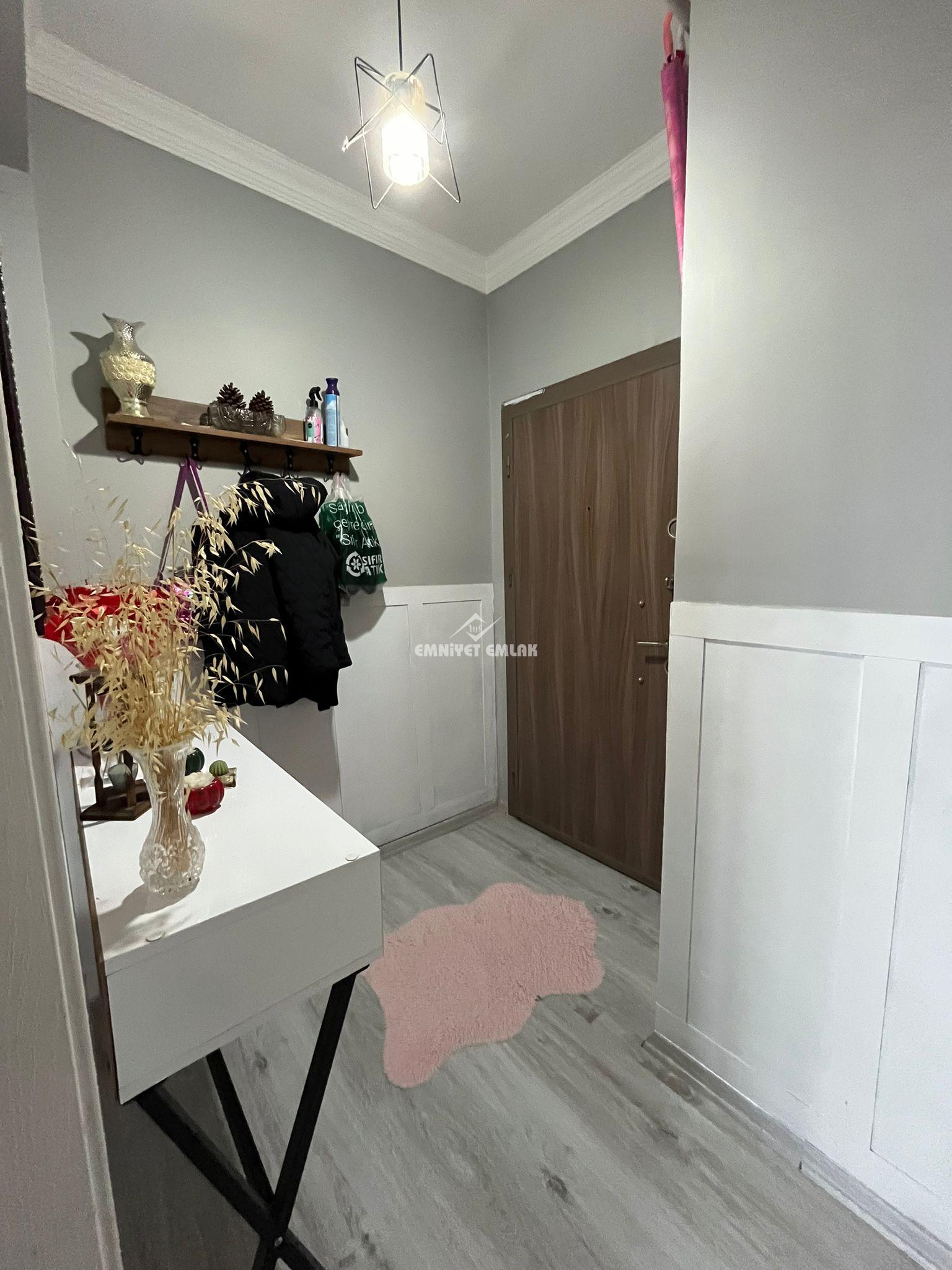 Carrefour Karşısı, Diş Hastanesi Yakını 3+1 Satılık Daire