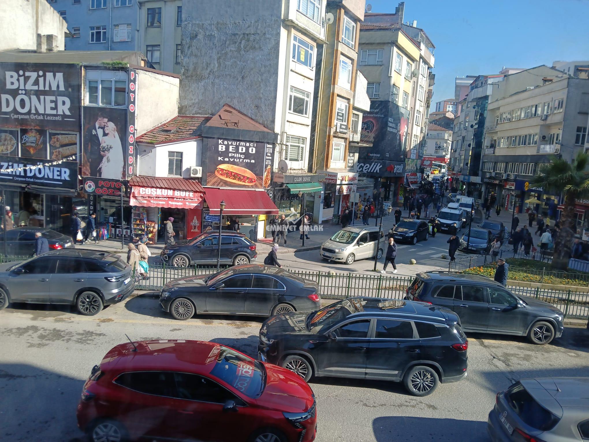 ÇARŞI MERKEZDE 18 METREKARE OFİS