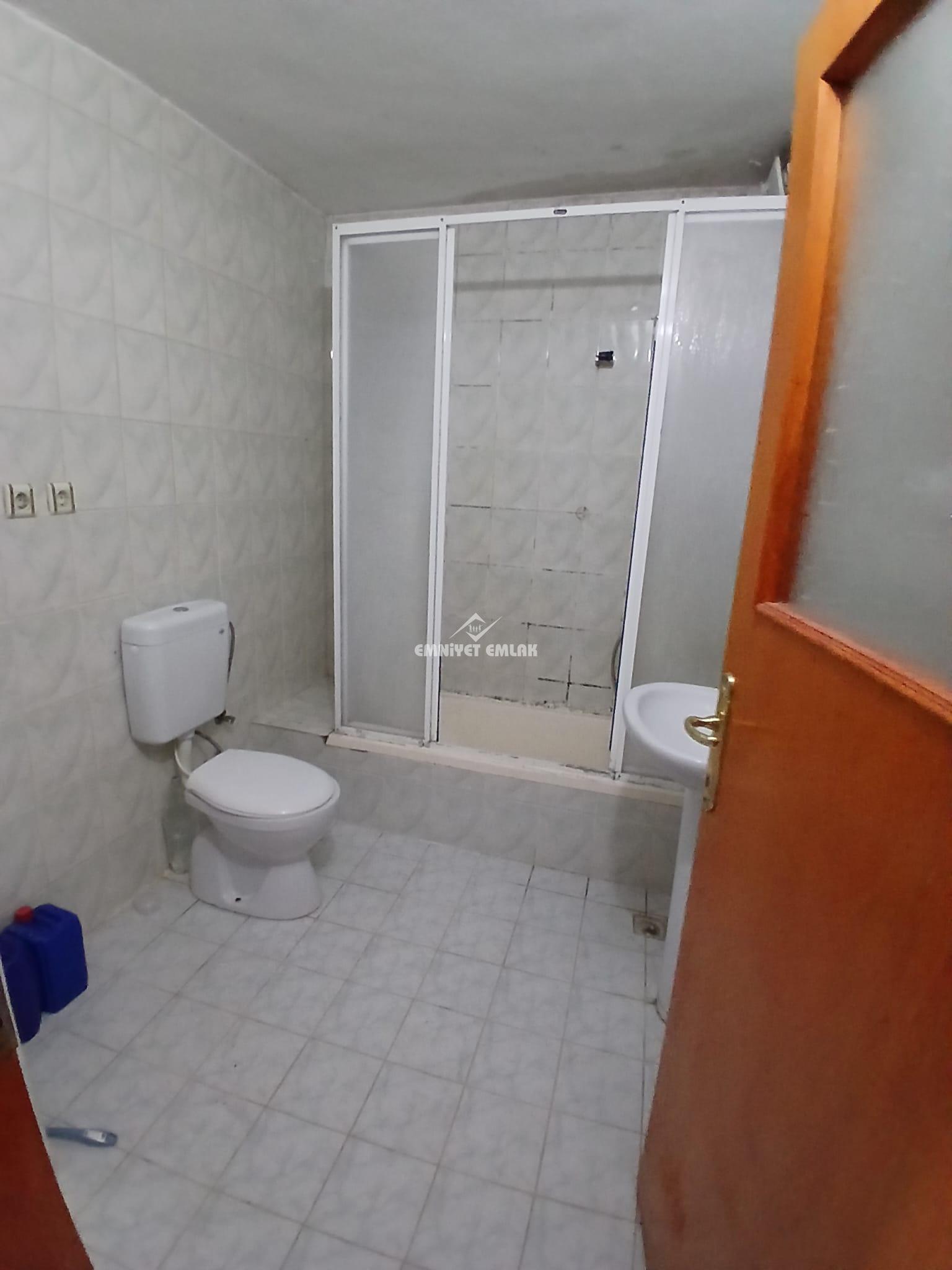 BEYÇAYIR SİTESİ ARA KAT 3+1 KİRALIK DAİRE