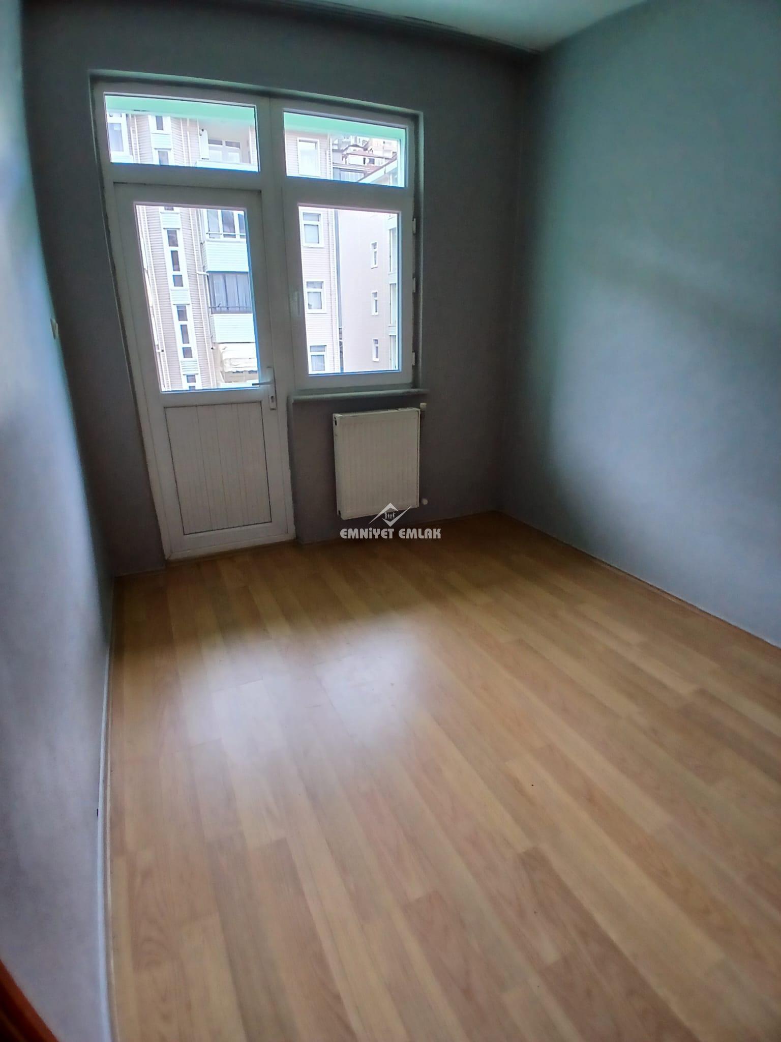 BEYÇAYIR SİTESİ ARA KAT 3+1 KİRALIK DAİRE