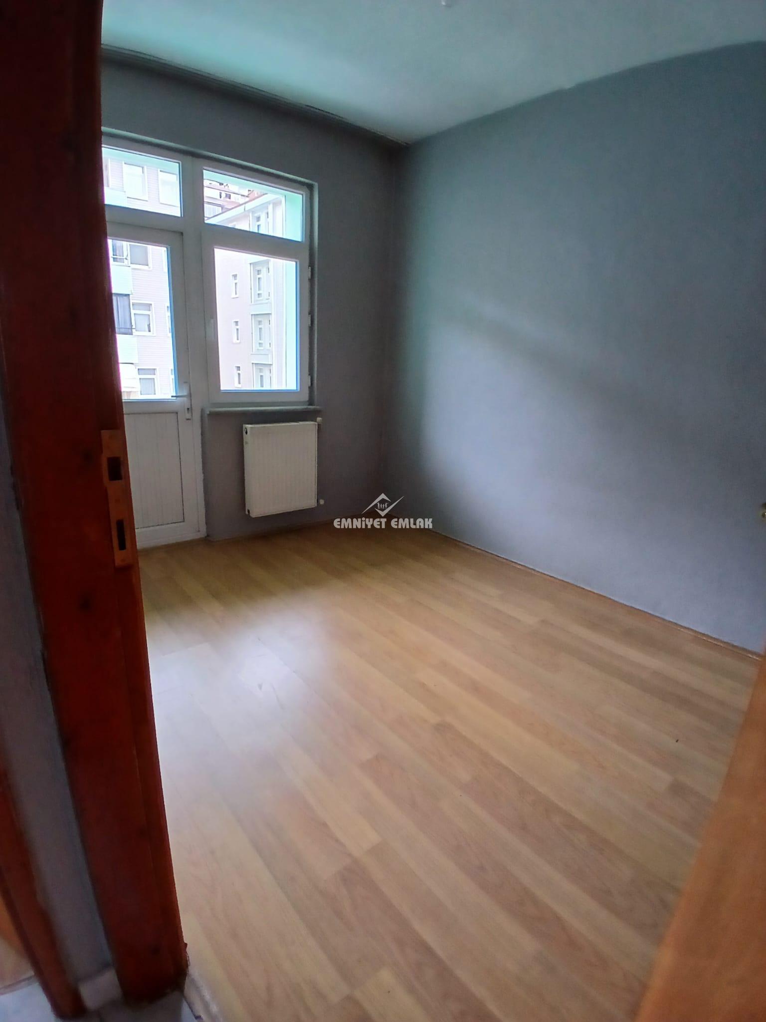 BEYÇAYIR SİTESİ ARA KAT 3+1 KİRALIK DAİRE