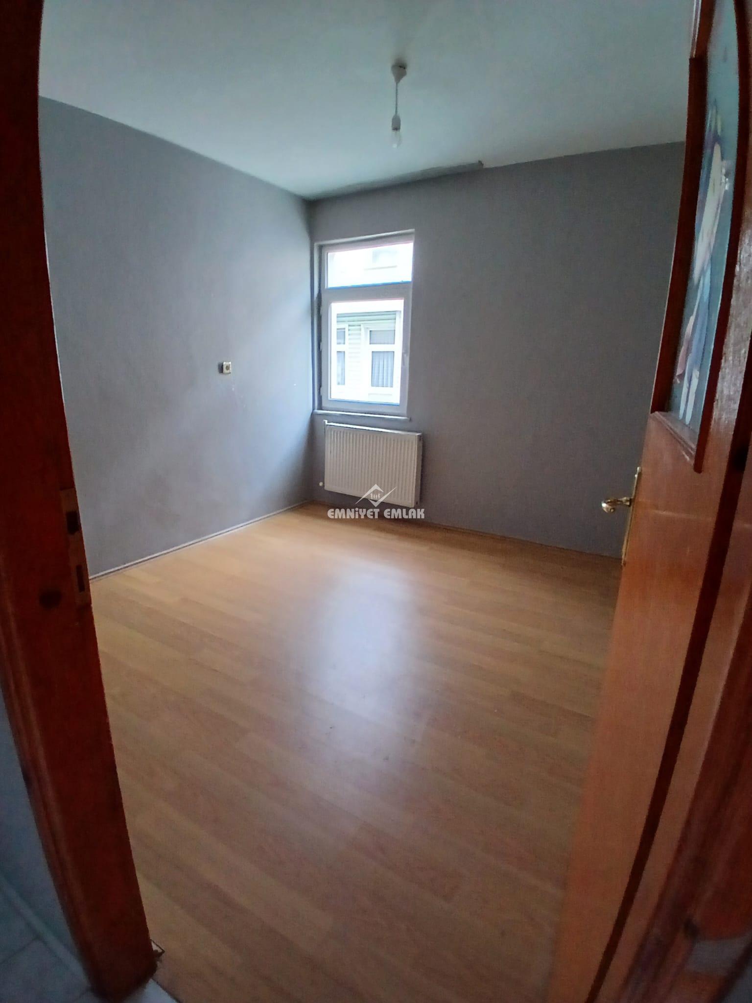 BEYÇAYIR SİTESİ ARA KAT 3+1 KİRALIK DAİRE