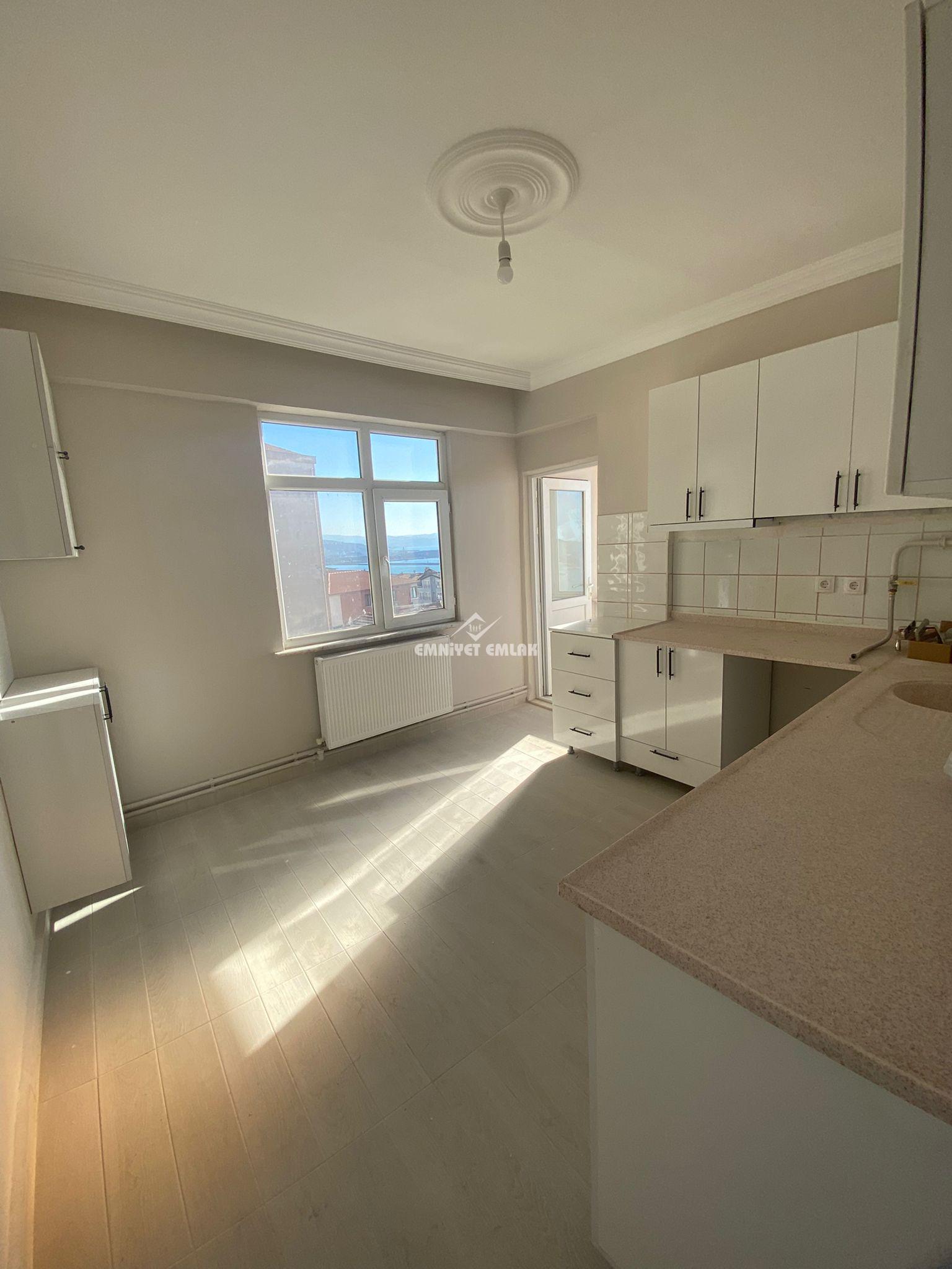 KDZ. Ereğli Kirmanlı Mahallesi’nde Deniz Manzaralı 3+1 Kiralık Daire