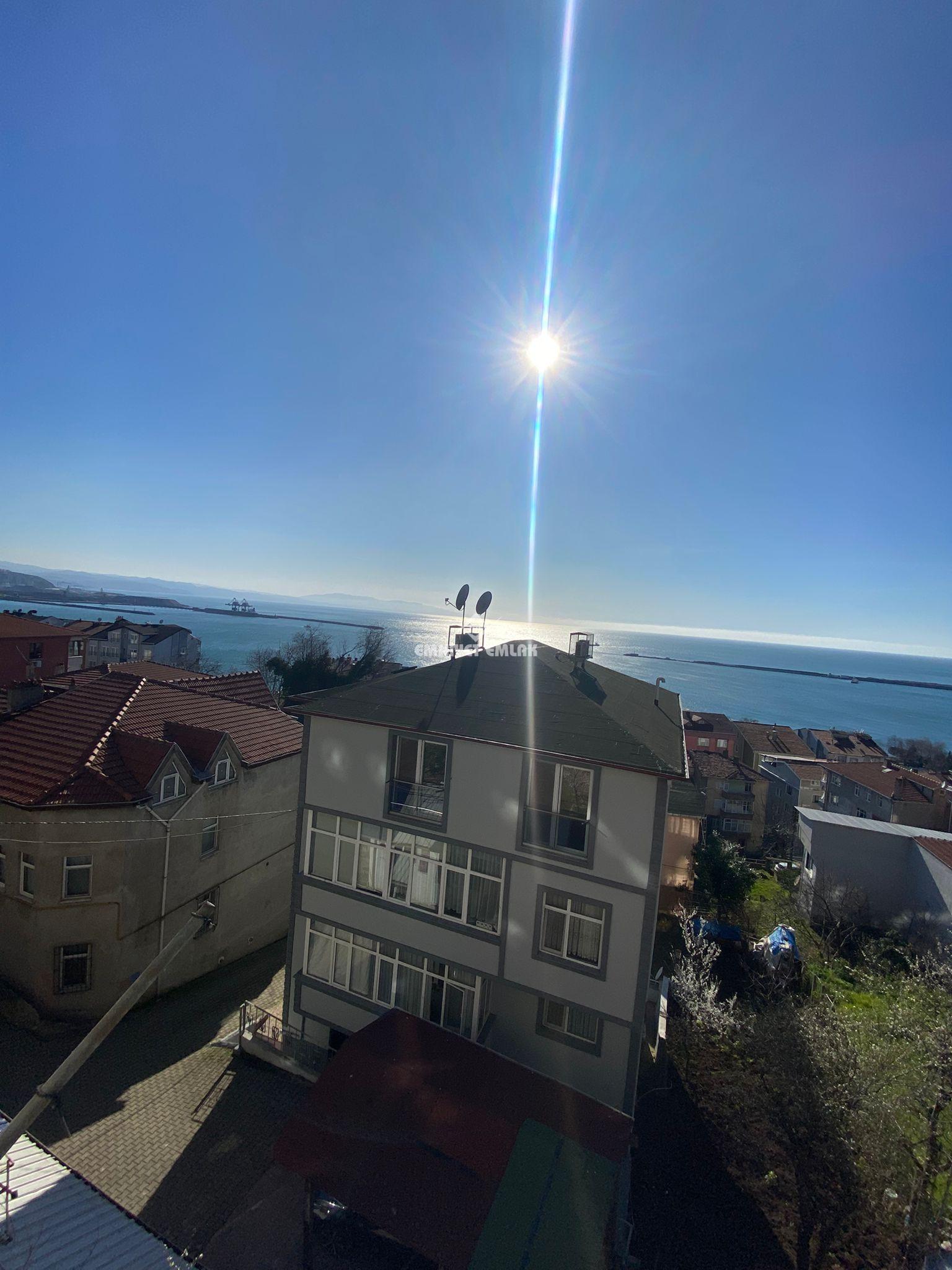 KDZ. Ereğli Kirmanlı Mahallesi’nde Deniz Manzaralı 3+1 Kiralık Daire