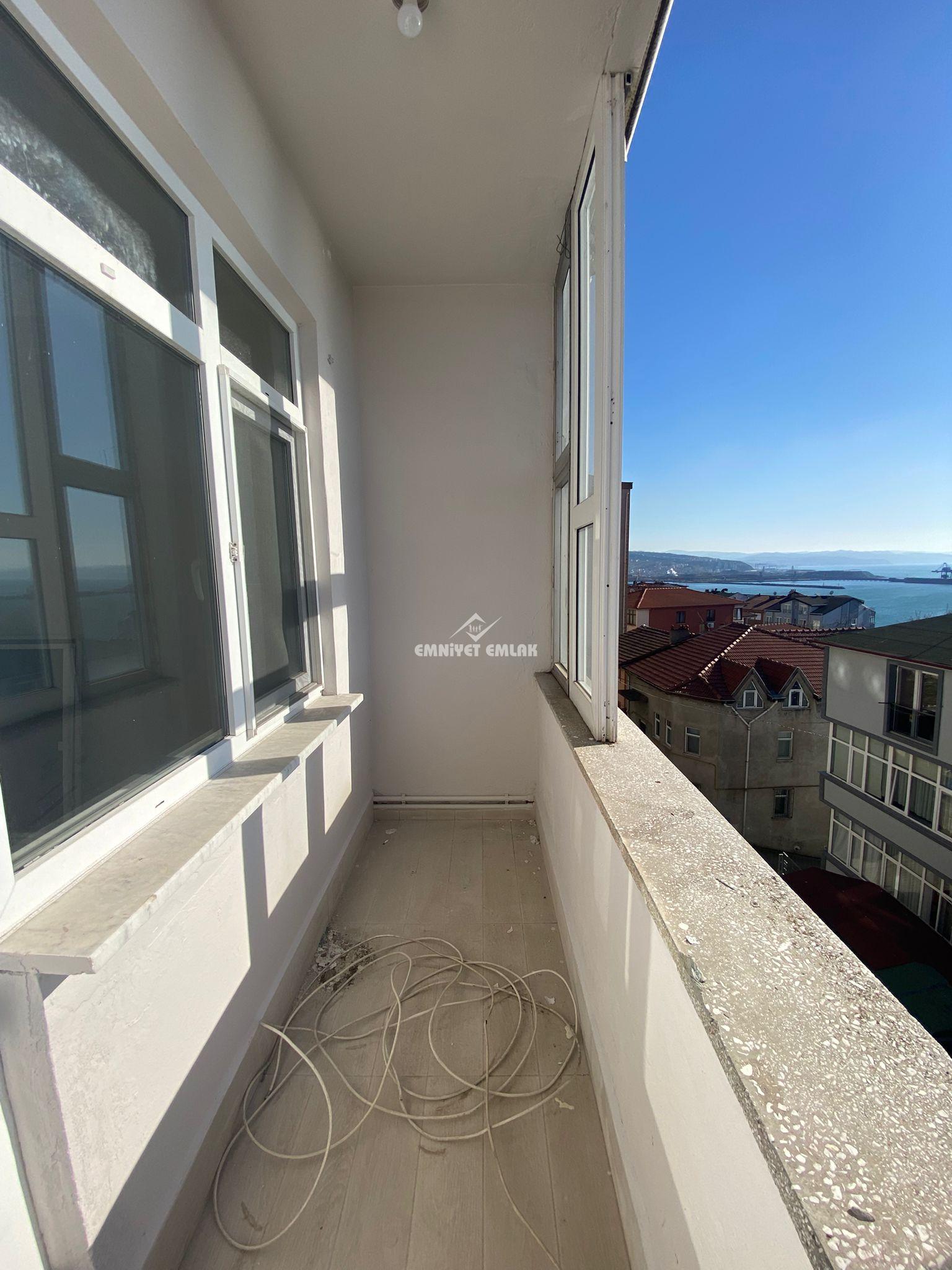 KDZ. Ereğli Kirmanlı Mahallesi’nde Deniz Manzaralı 3+1 Kiralık Daire