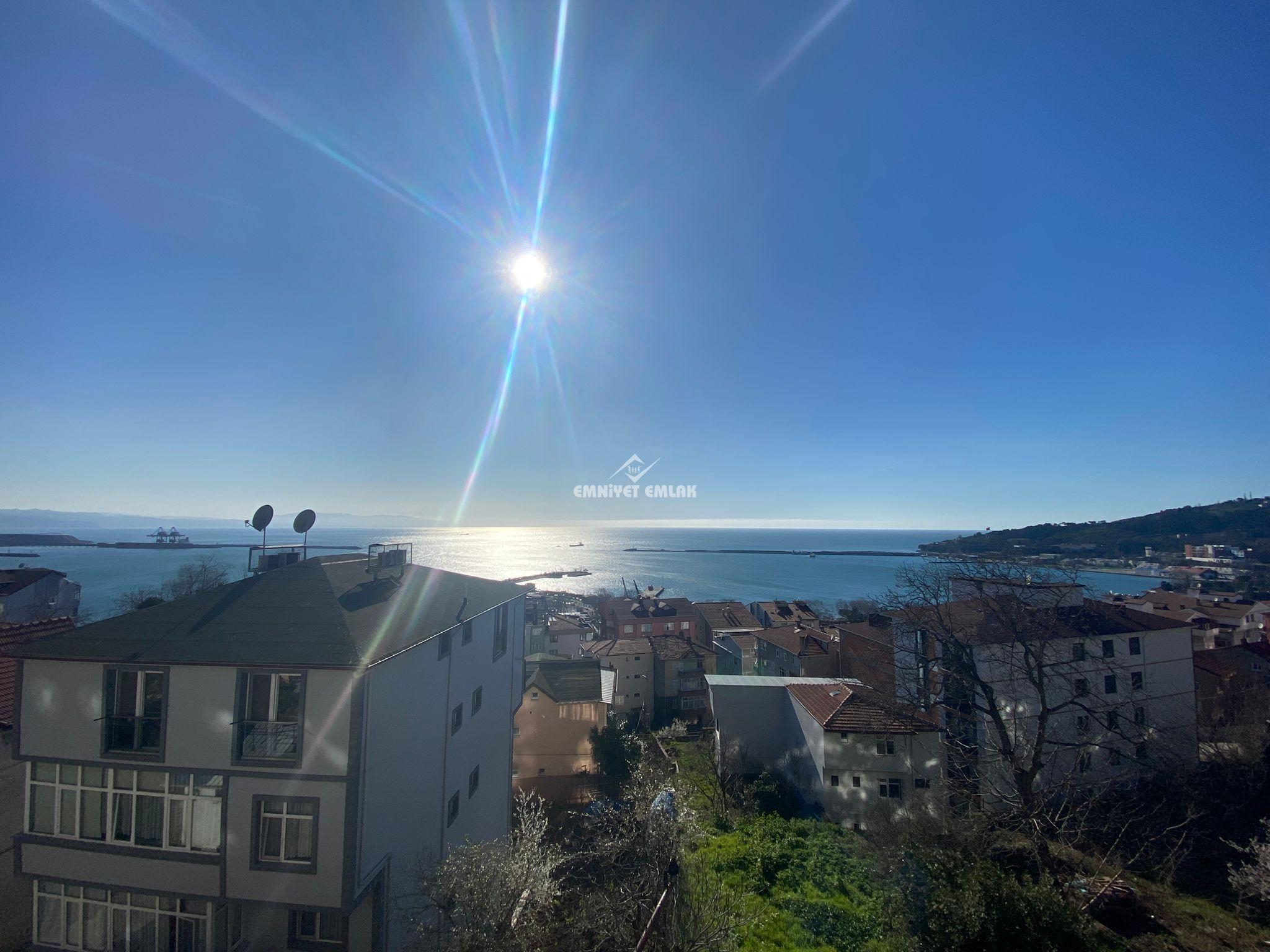 KDZ. Ereğli Kirmanlı Mahallesi’nde Deniz Manzaralı 3+1 Kiralık Daire