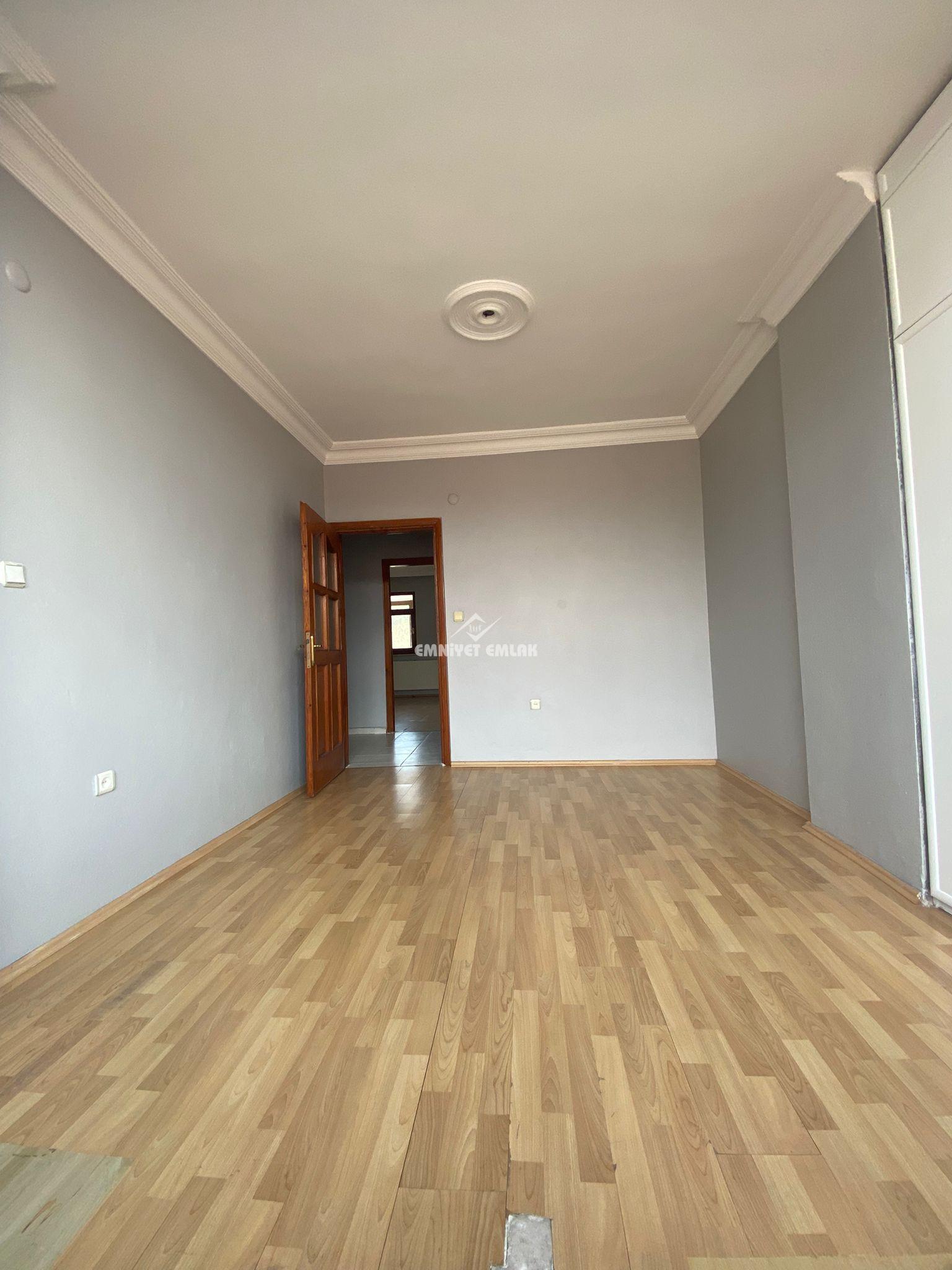 Müftü Mahallesi’nde Merkezi Konumda Kiralık 2+1 Daire