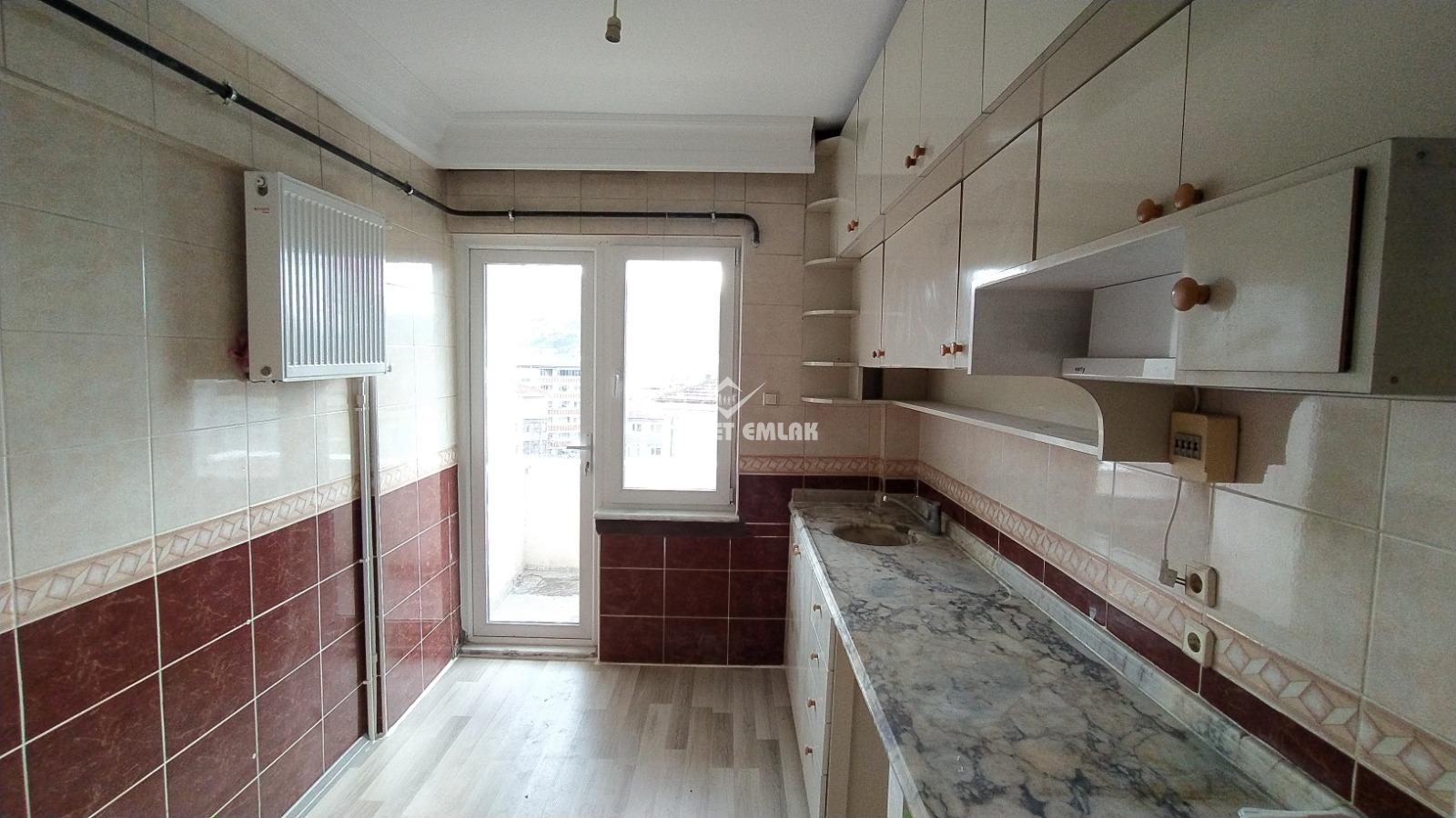 Ereğli Kepez’de Seç Market ve A101 Yanı Satılık 3+1 Daire