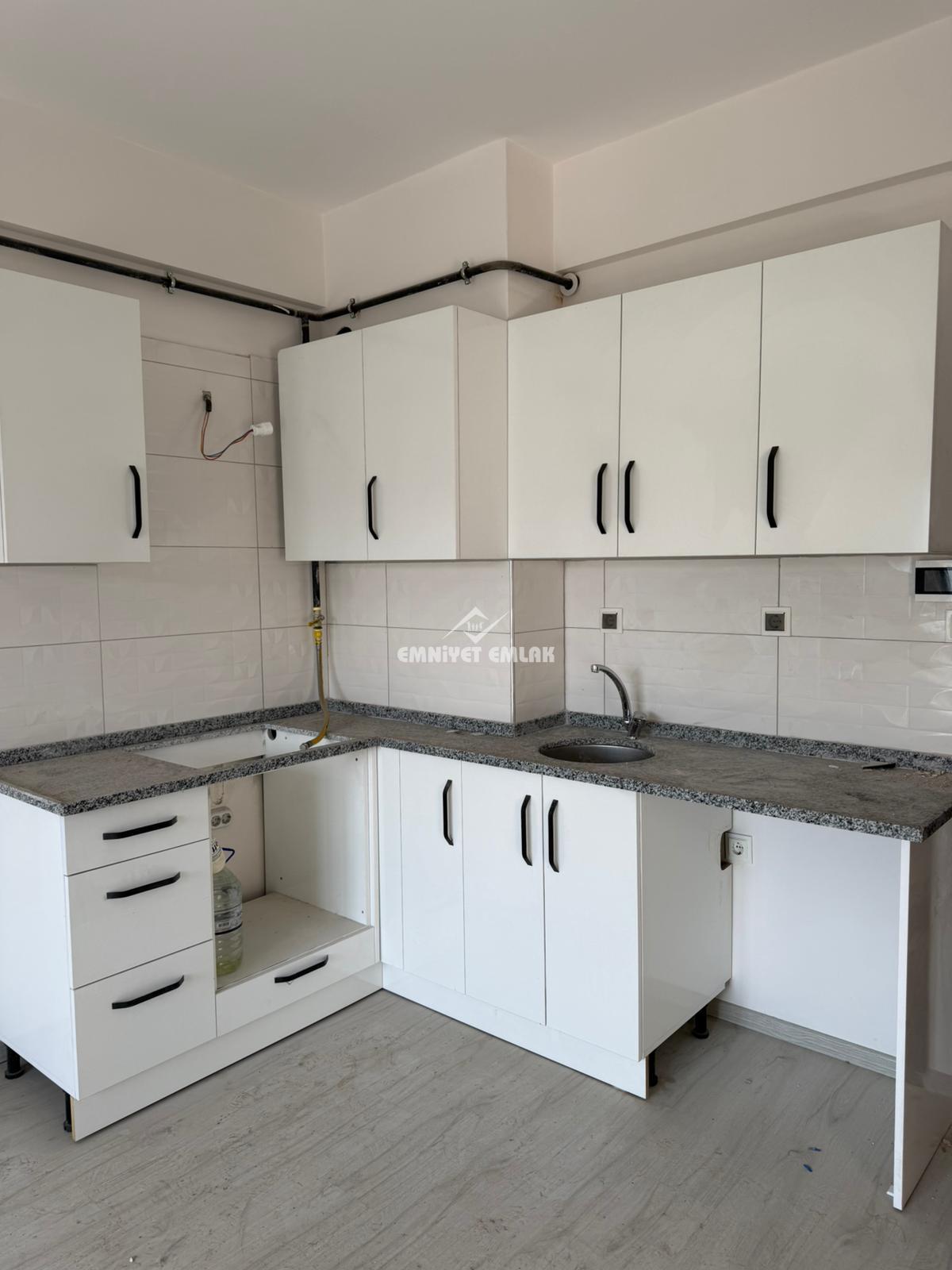 Ereğli Hastane Kavşağı’nda Kiralık 1+1 Daire