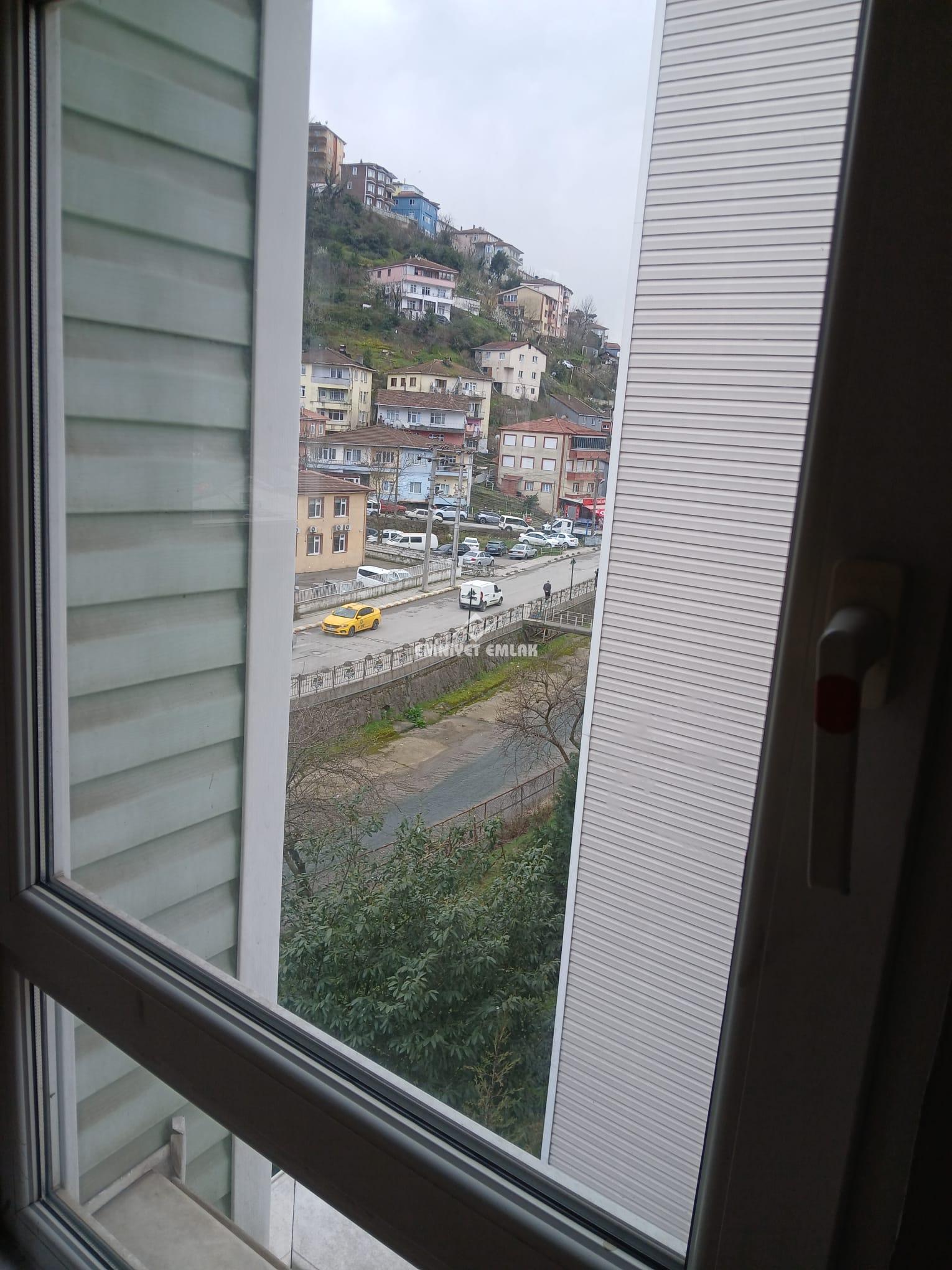 BEYÇAYIR SİTESİ ARA KAT 3+1 KİRALIK DAİRE