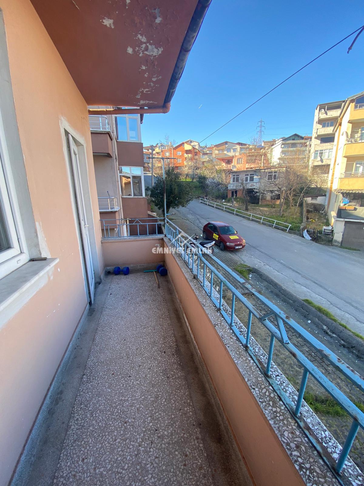 KDZ EREĞLİ KARGA MAHALLESİNDE ÇARŞIYA YÜRÜME MESAFESİNDE 2+1 KISMİ EŞYALI KİRALIK DAİRE