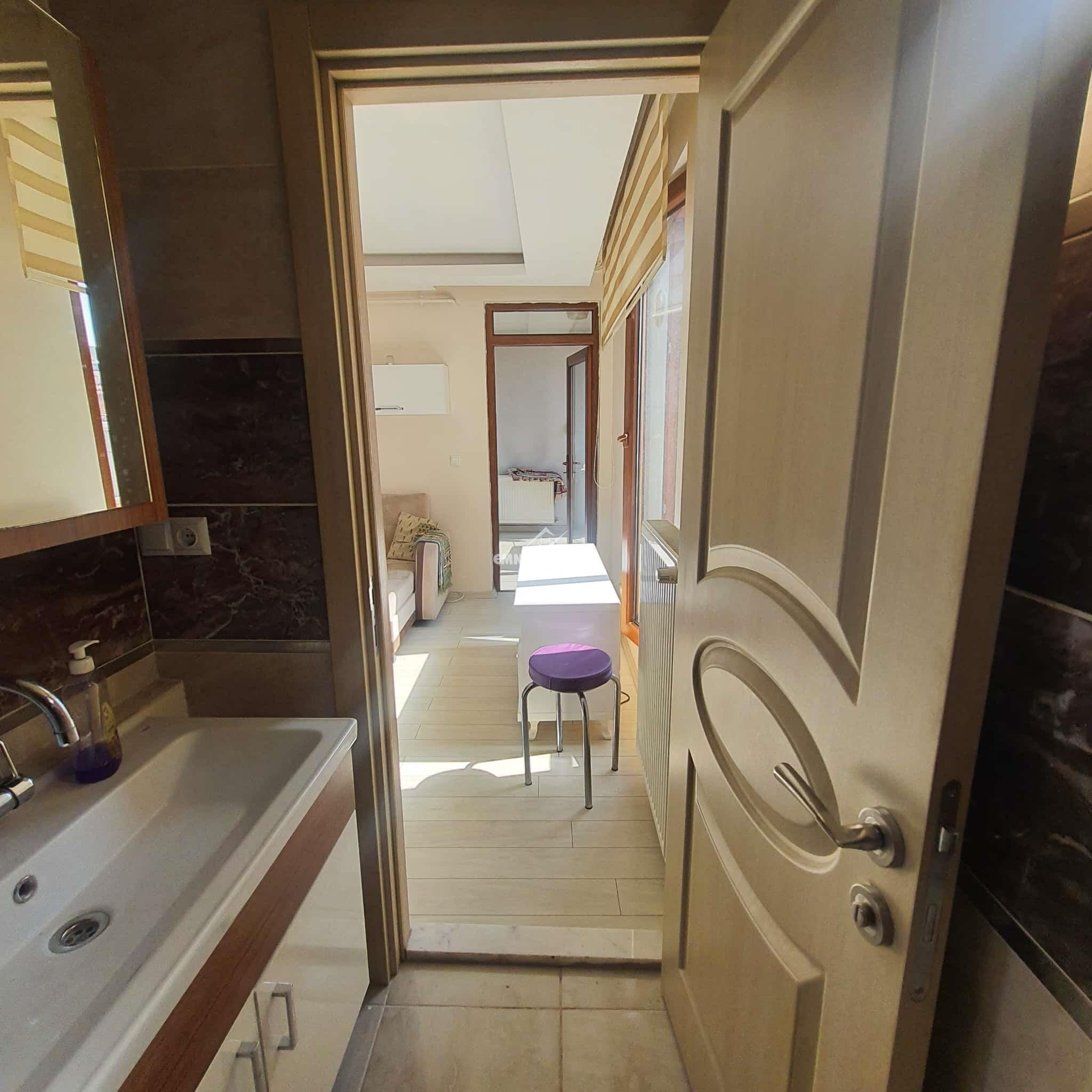 KDZ Ereğli Merkezde Eşyalı 1+1 Kiralık Daire