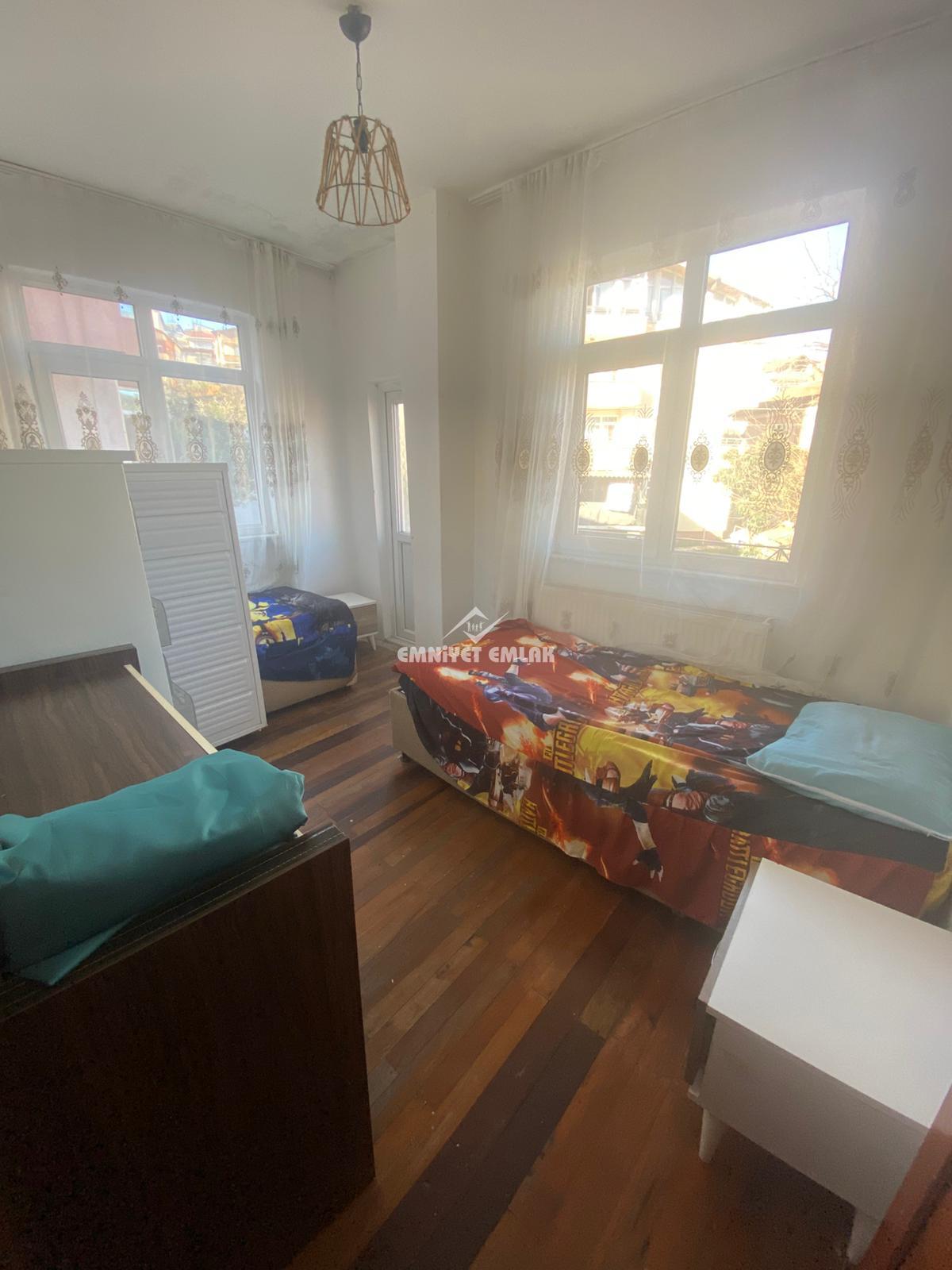 KDZ EREĞLİ KARGA MAHALLESİNDE ÇARŞIYA YÜRÜME MESAFESİNDE 2+1 KISMİ EŞYALI KİRALIK DAİRE