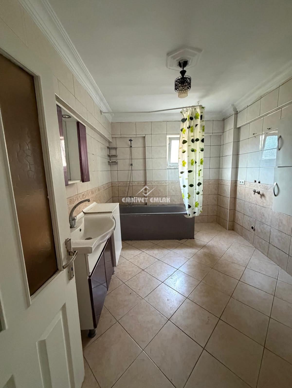 KDZ EREĞLİ GÜLDERE MAHALLESİ ÇARŞIYA YÜRÜME MESAFESİNDE 3+1 SATILIK  DAİRE