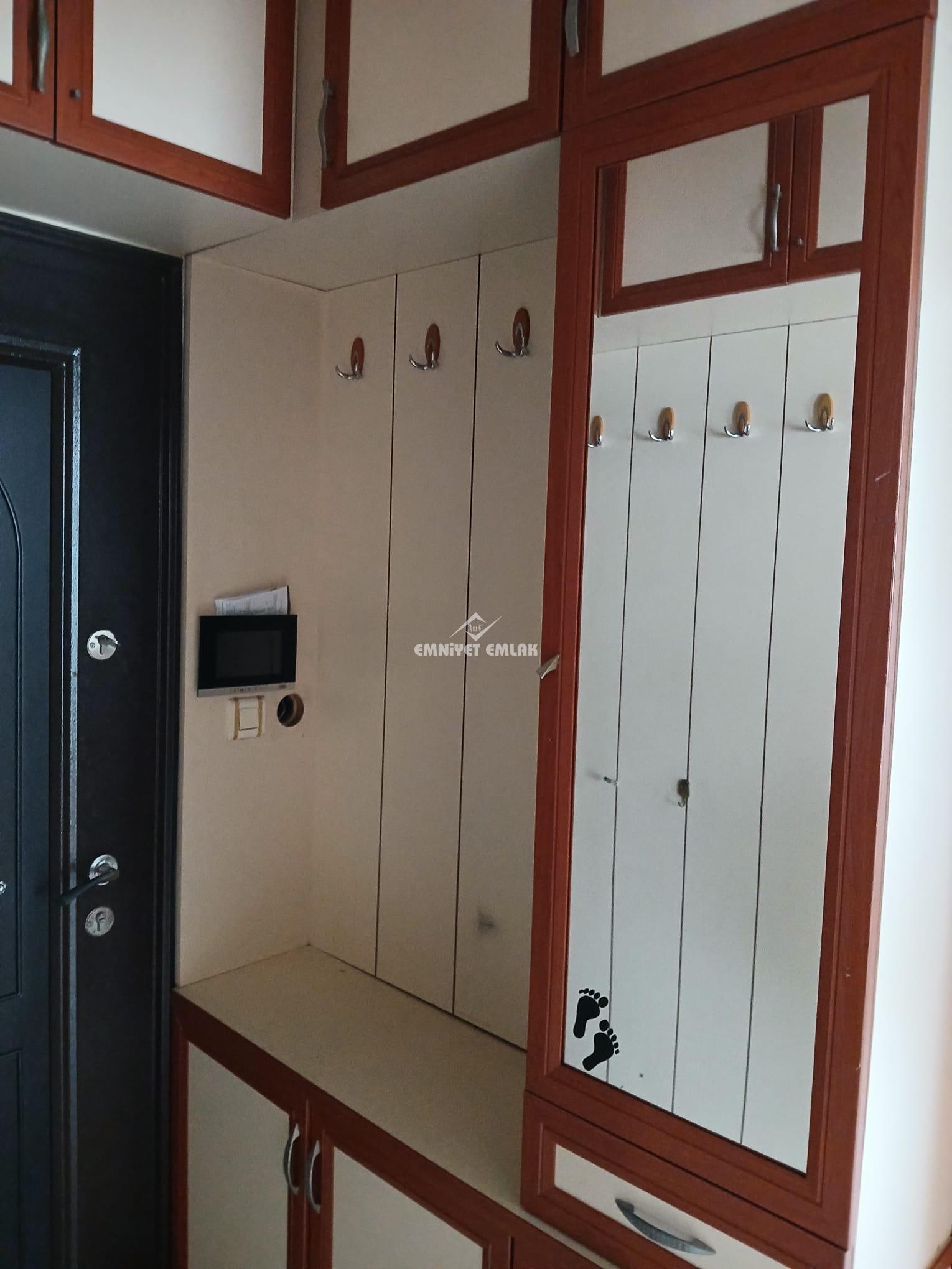 BEYÇAYIR SİTESİ ARA KAT 3+1 KİRALIK DAİRE