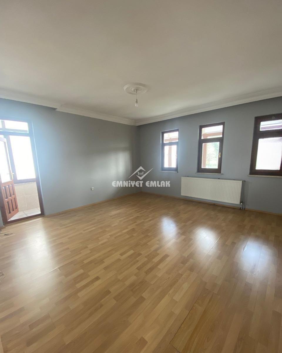 Müftü Mahallesi’nde Merkezi Konumda Kiralık 2+1 Daire