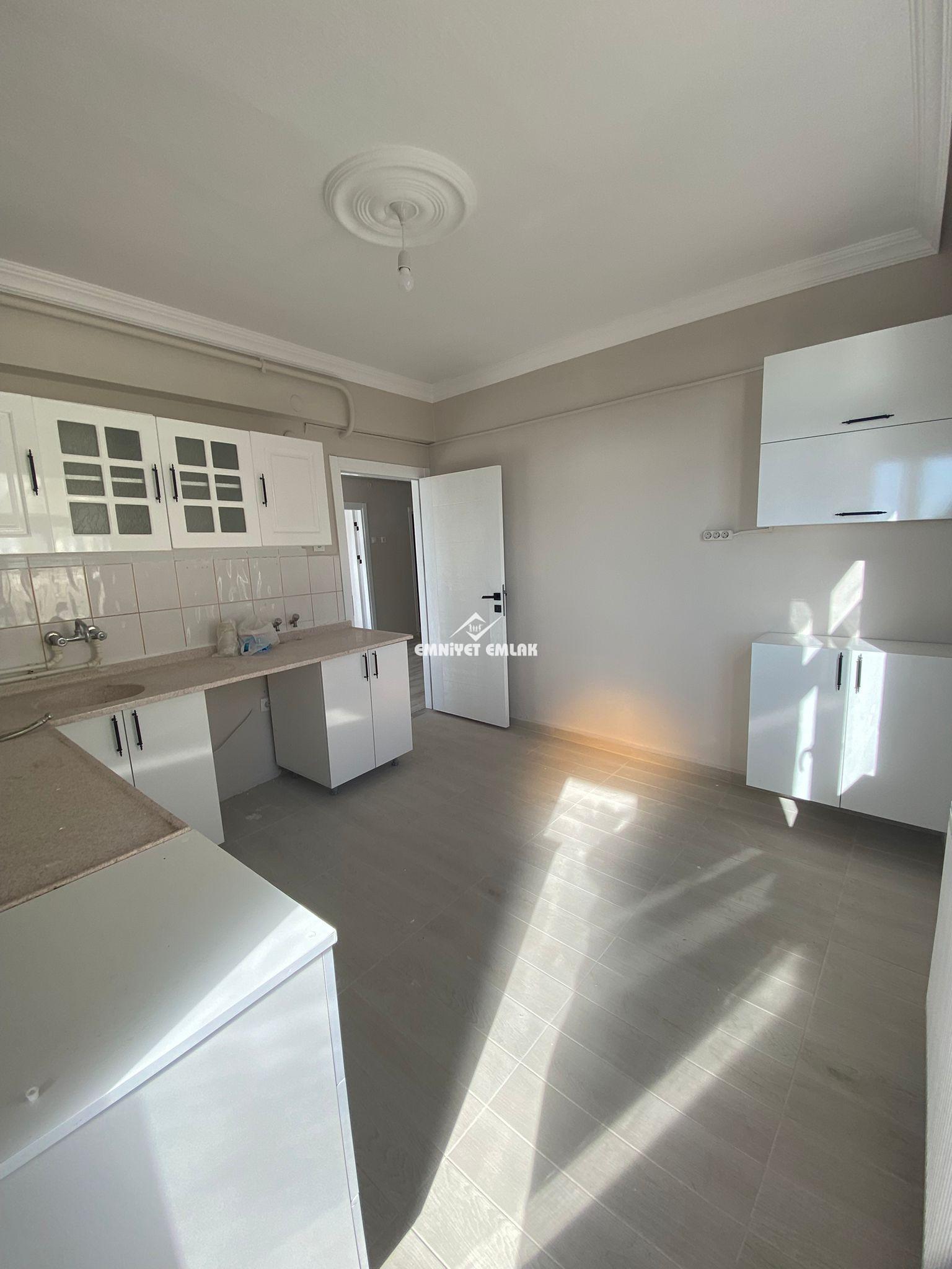 Kirmanlı’da Deniz Manzaralı, Merkezi Konumda 3+1 Kiralık Daire