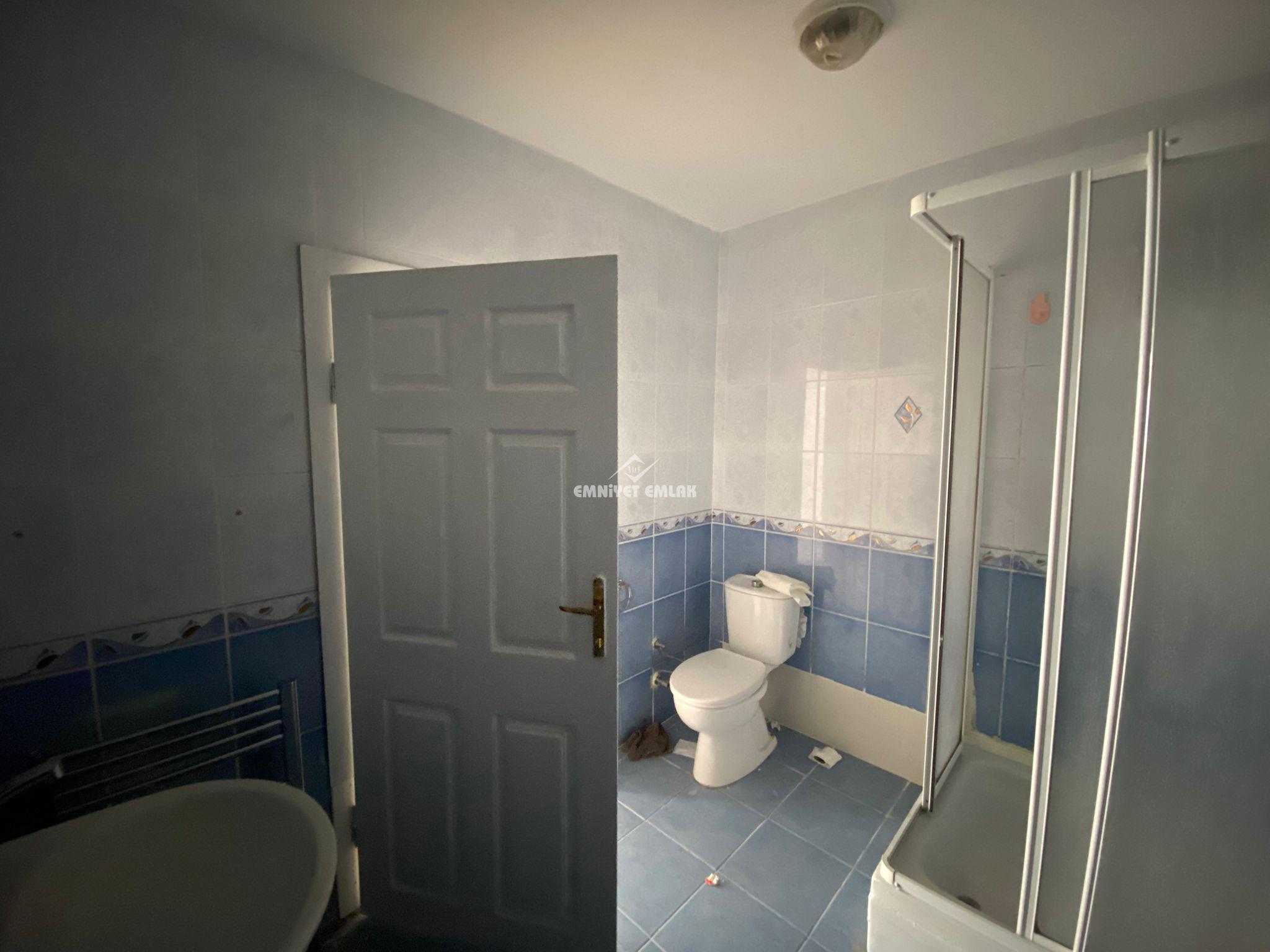 EREĞLİ AKARCA MAHALLESİ ÇARŞI MERKEZİ KONUMDA KİRALIK 3+1 DAİRE