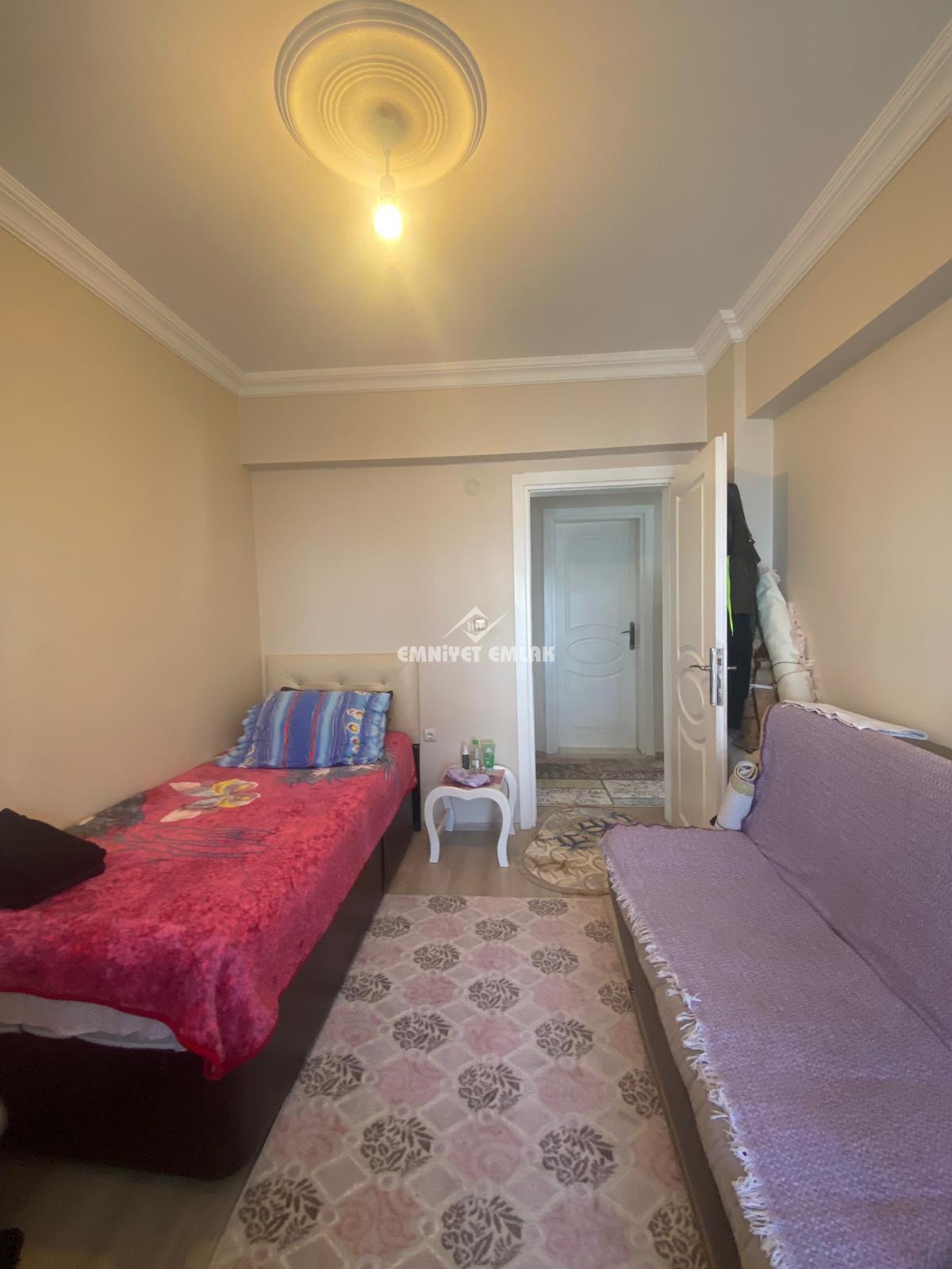 KDZ EREĞLİ BAĞLIK MAHALLESİ ORHANOĞUZ OKULU MEVKİİ 3+1 SATILIK DAİRE