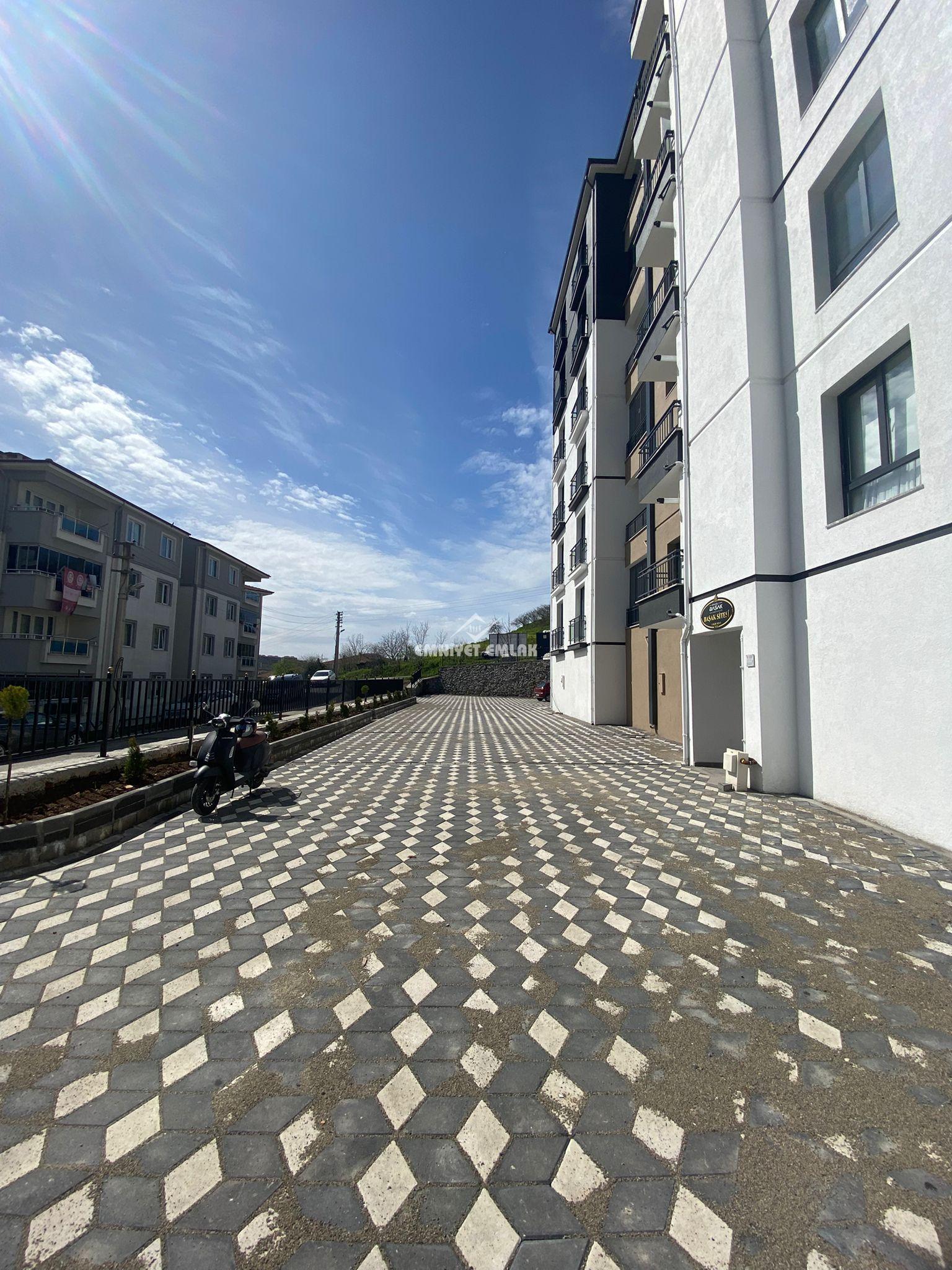 KDZ EREĞLİ KEPEZ MH ANAYOLA YAKIN 1+1 KİRALIK SIFIR DAİRE